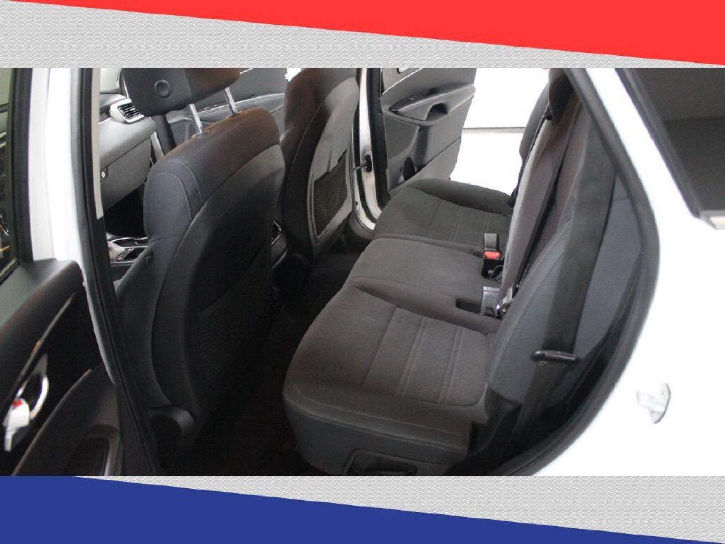 2018 Kia Sorento LX 2WD (5XYPG4A39JG) with an 2.4L L4 DOHC 16V engine, 6A transmission, located at 5170 N La Cholla Blvd, Tucson, AZ, 85705, (520) 989-0282, 32.228245, -111.011742 - 2018 Kia Sorento - Photo#23