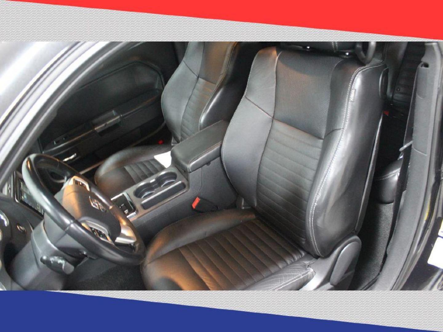 2011 Dodge Challenger R/T (2B3CJ5DT3BH) with an 5.7L V8 OHV 16V engine, 4-Speed Automatic transmission, located at 5170 N La Cholla Blvd, Tucson, AZ, 85705, (520) 989-0282, 32.228245, -111.011742 - 2011 Dodge Challenger - Photo#12
