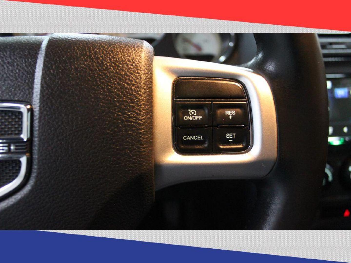 2011 Dodge Challenger R/T (2B3CJ5DT3BH) with an 5.7L V8 OHV 16V engine, 4-Speed Automatic transmission, located at 5170 N La Cholla Blvd, Tucson, AZ, 85705, (520) 989-0282, 32.228245, -111.011742 - 2011 Dodge Challenger - Photo#14