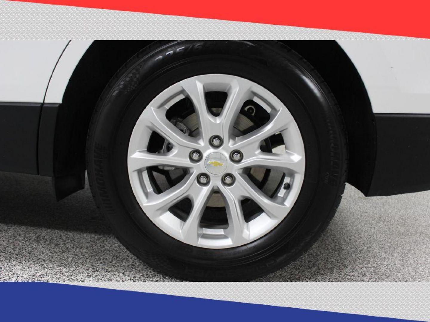 2018 Chevrolet Equinox LT 2WD (2GNAXJEV6J6) with an 1.5L L4 DIR DOHC 16V TURBO engine, 6A transmission, located at 5170 N La Cholla Blvd, Tucson, AZ, 85705, (520) 989-0282, 32.228245, -111.011742 - 2018 Chevrolet Equinox - Photo#34