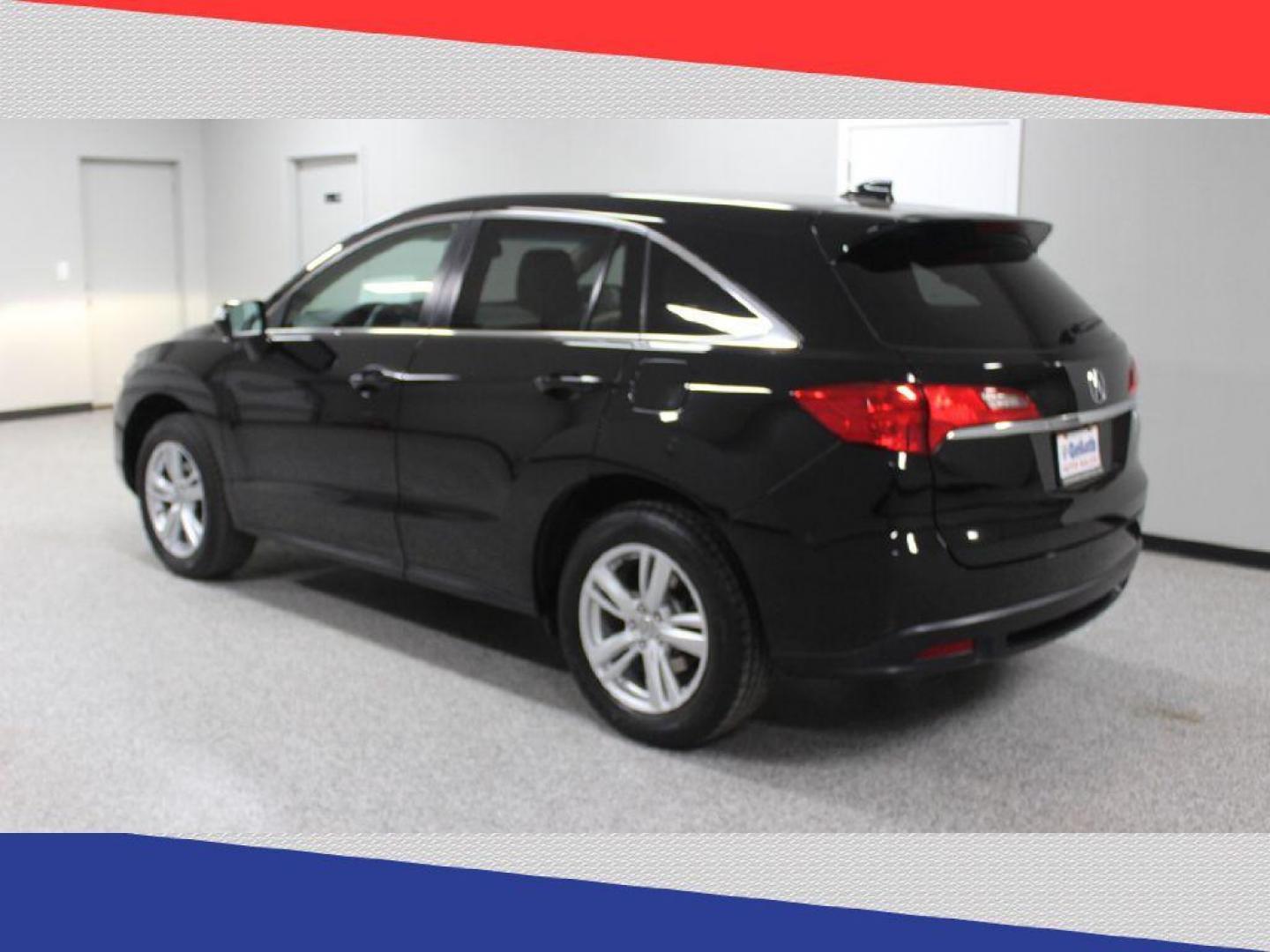 2013 Acura RDX 6-Spd AT w/ Technology Package (5J8TB3H54DL) with an 2.3L L4 DOHC 16V engine, 6-Speed Automatic transmission, located at 5170 N La Cholla Blvd, Tucson, AZ, 85705, (520) 989-0282, 32.228245, -111.011742 - 2013 Acura RDX - Photo#4