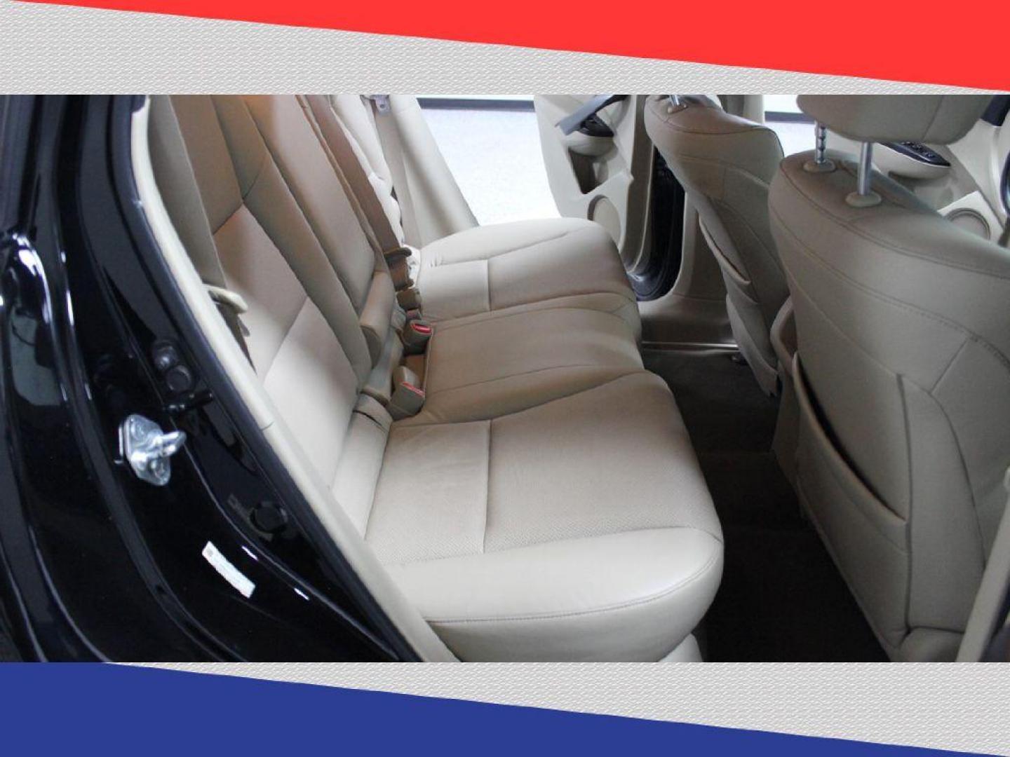 2013 Acura RDX 6-Spd AT w/ Technology Package (5J8TB3H54DL) with an 2.3L L4 DOHC 16V engine, 6-Speed Automatic transmission, located at 5170 N La Cholla Blvd, Tucson, AZ, 85705, (520) 989-0282, 32.228245, -111.011742 - 2013 Acura RDX - Photo#31