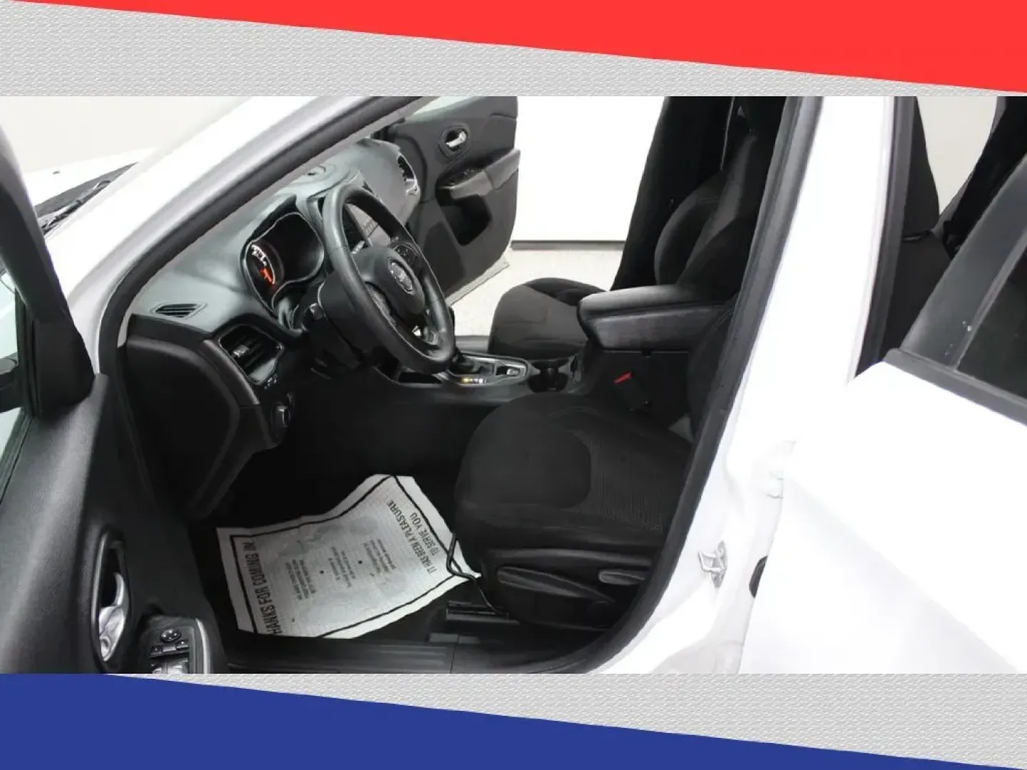 2020 Jeep Cherokee Latitude FWD (1C4PJLCB0LD) with an 2.4L L4 DOHC 16V engine, 9A transmission, located at 5170 N La Cholla Blvd, Tucson, AZ, 85705, (520) 989-0282, 32.228245, -111.011742 - 2020 Jeep Cherokee - Photo#10