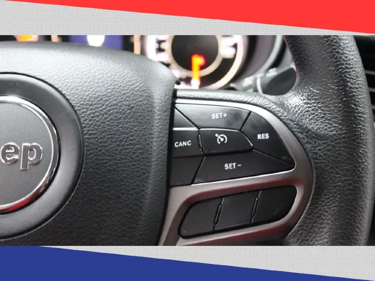 2020 Jeep Cherokee Latitude FWD (1C4PJLCB0LD) with an 2.4L L4 DOHC 16V engine, 9A transmission, located at 5170 N La Cholla Blvd, Tucson, AZ, 85705, (520) 989-0282, 32.228245, -111.011742 - 2020 Jeep Cherokee - Photo#16