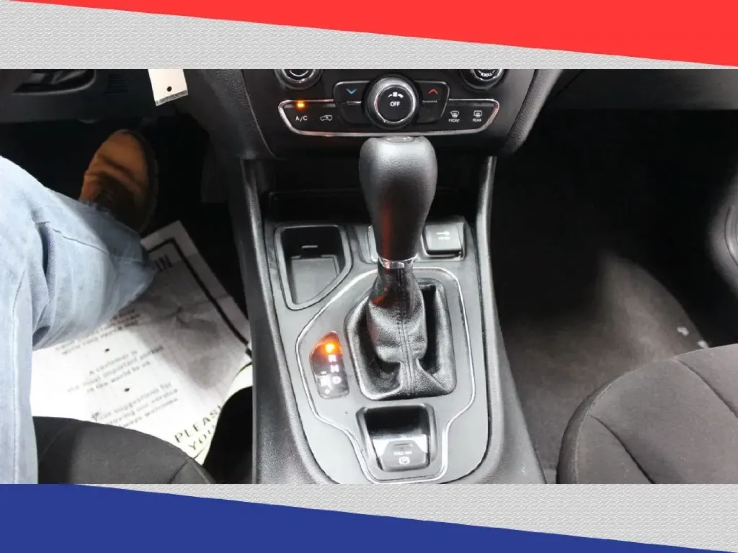 2020 Jeep Cherokee Latitude FWD (1C4PJLCB0LD) with an 2.4L L4 DOHC 16V engine, 9A transmission, located at 5170 N La Cholla Blvd, Tucson, AZ, 85705, (520) 989-0282, 32.228245, -111.011742 - 2020 Jeep Cherokee - Photo#20