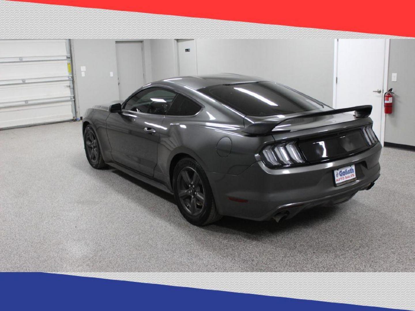 2015 Ford Mustang V6 Coupe (1FA6P8AMXF5) with an 3.7L V6 DOHC 24V engine, Automatic transmission, located at 5170 N La Cholla Blvd, Tucson, AZ, 85705, (520) 989-0282, 32.228245, -111.011742 - 2015 Ford Mustang - Photo#4