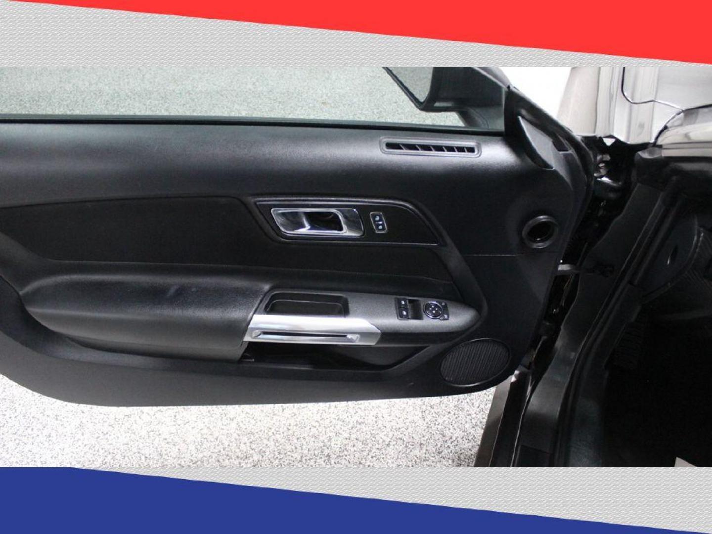 2015 Ford Mustang V6 Coupe (1FA6P8AMXF5) with an 3.7L V6 DOHC 24V engine, Automatic transmission, located at 5170 N La Cholla Blvd, Tucson, AZ, 85705, (520) 989-0282, 32.228245, -111.011742 - 2015 Ford Mustang - Photo#12