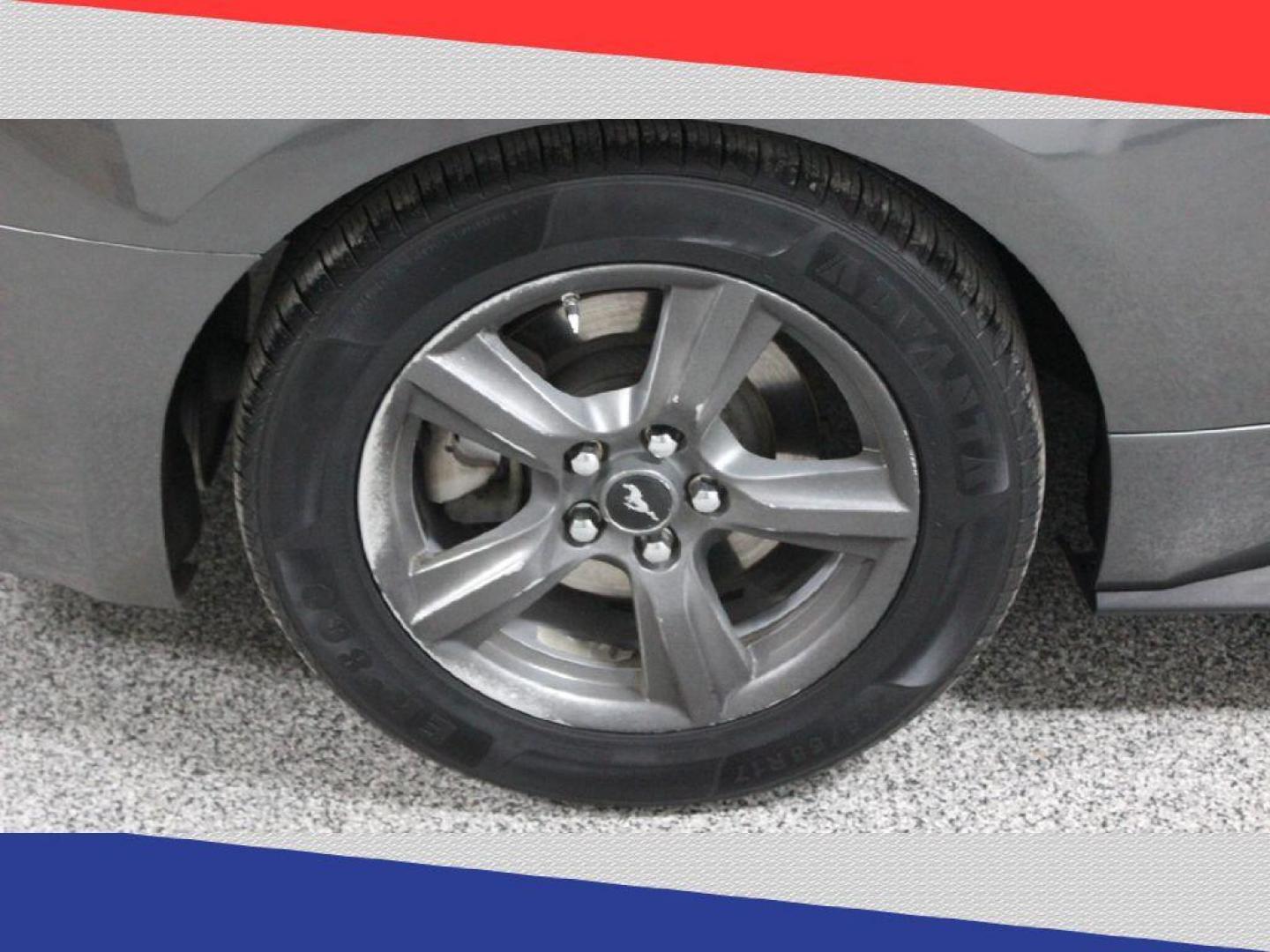 2015 Ford Mustang V6 Coupe (1FA6P8AMXF5) with an 3.7L V6 DOHC 24V engine, Automatic transmission, located at 5170 N La Cholla Blvd, Tucson, AZ, 85705, (520) 989-0282, 32.228245, -111.011742 - 2015 Ford Mustang - Photo#32