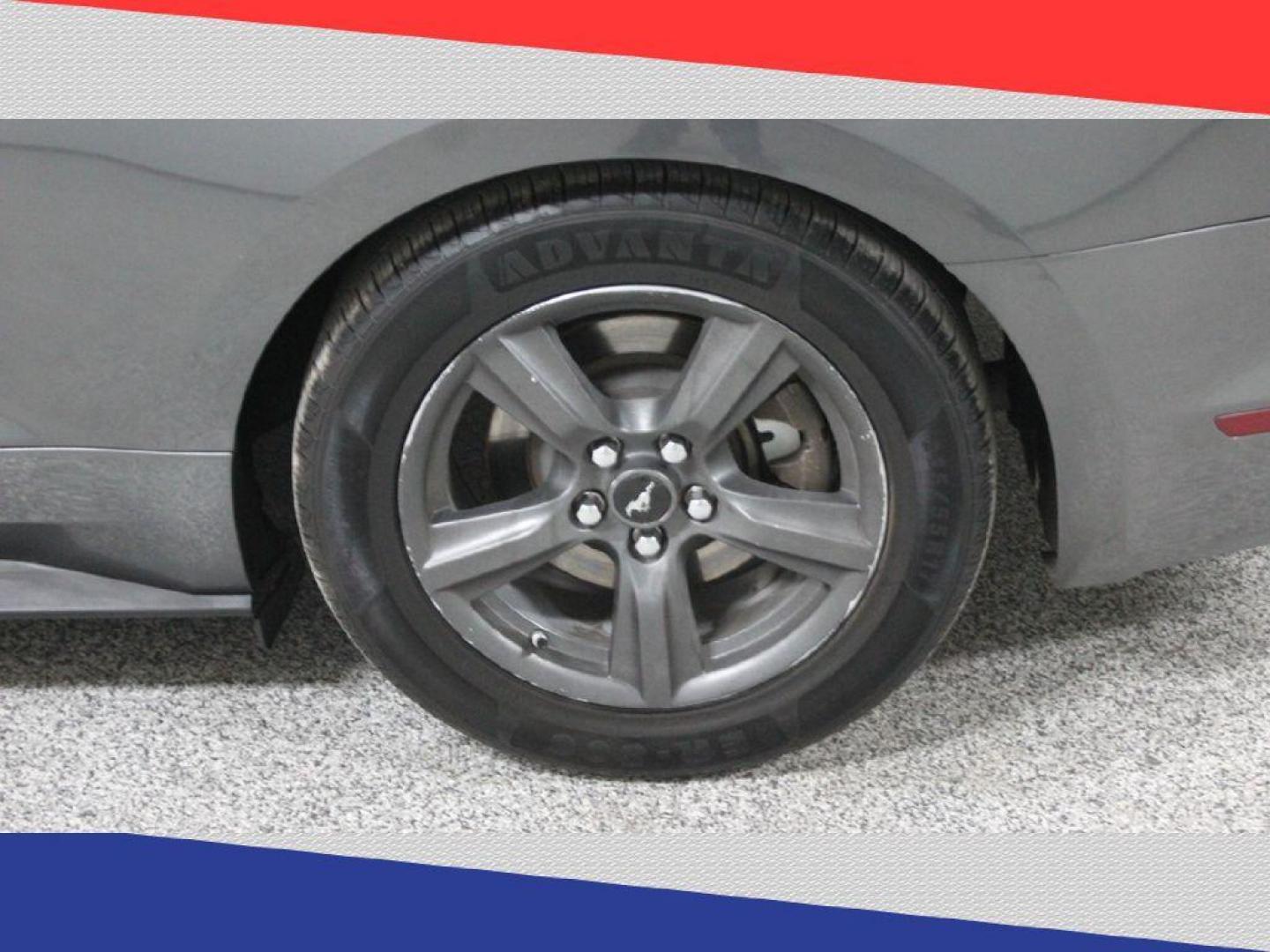 2015 Ford Mustang V6 Coupe (1FA6P8AMXF5) with an 3.7L V6 DOHC 24V engine, Automatic transmission, located at 5170 N La Cholla Blvd, Tucson, AZ, 85705, (520) 989-0282, 32.228245, -111.011742 - 2015 Ford Mustang - Photo#33
