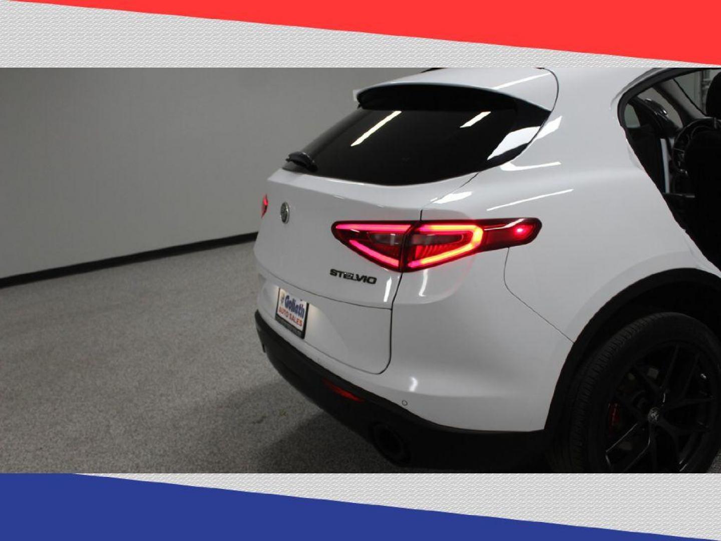 2019 Alfa Romeo Stelvio Base (ZASPAJAN0K7) with an 2.0L L4 DOHC 16V engine, 8A transmission, located at 5170 N La Cholla Blvd, Tucson, AZ, 85705, (520) 989-0282, 32.228245, -111.011742 - 2019 Alfa Romeo Stelvio - Photo#32