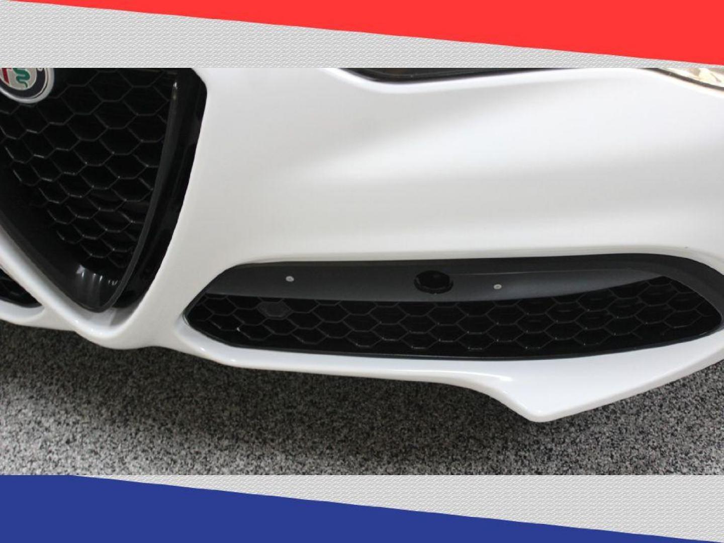 2019 Alfa Romeo Stelvio Base (ZASPAJAN0K7) with an 2.0L L4 DOHC 16V engine, 8A transmission, located at 5170 N La Cholla Blvd, Tucson, AZ, 85705, (520) 989-0282, 32.228245, -111.011742 - 2019 Alfa Romeo Stelvio - Photo#36