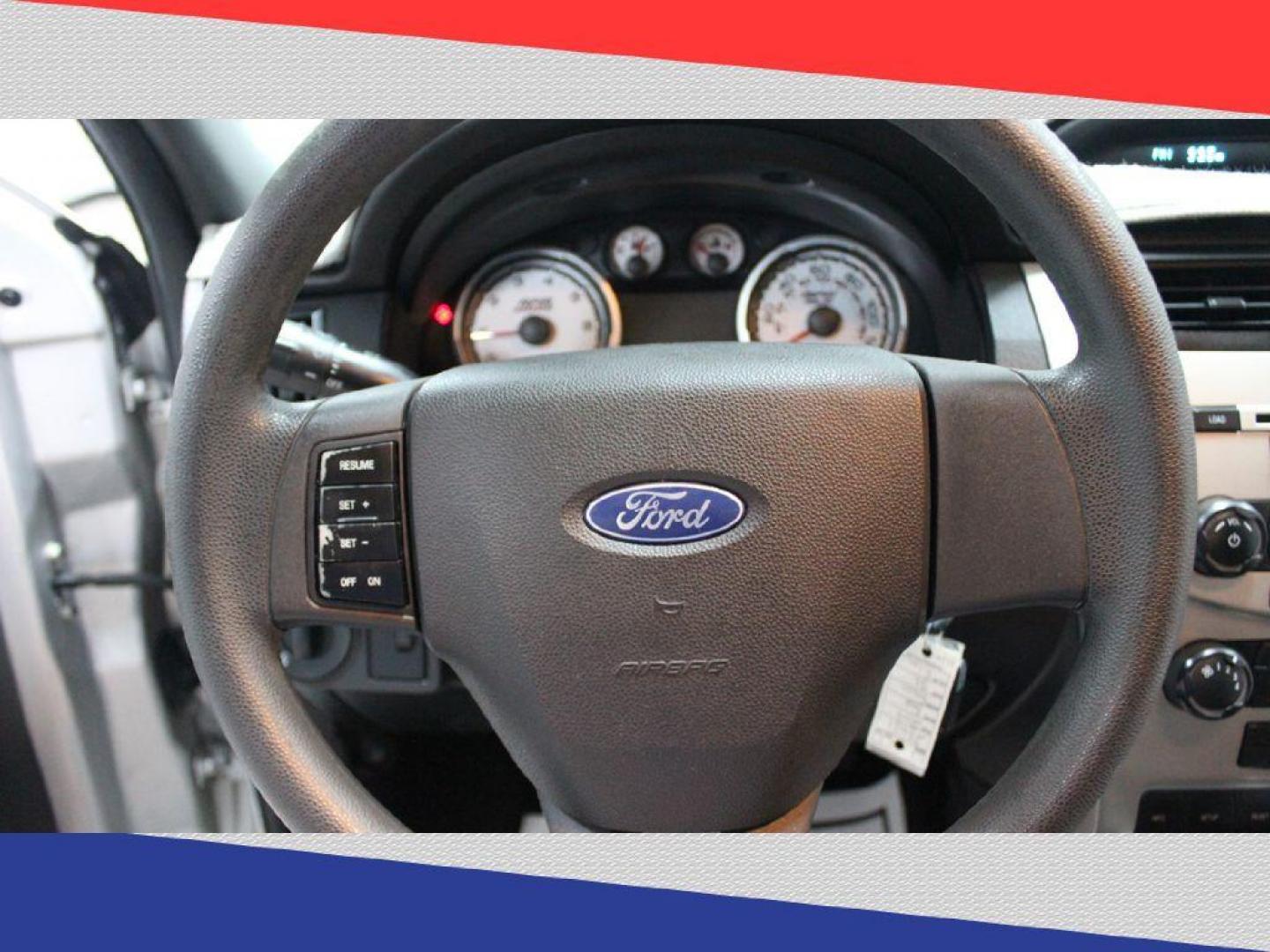 2010 Ford Focus SE Sedan (1FAHP3FN3AW) with an 2.0L L4 DOHC 16V engine, Automatic transmission, located at 5170 N La Cholla Blvd, Tucson, AZ, 85705, (520) 989-0282, 32.228245, -111.011742 - 2010 Ford Focus - Photo#14