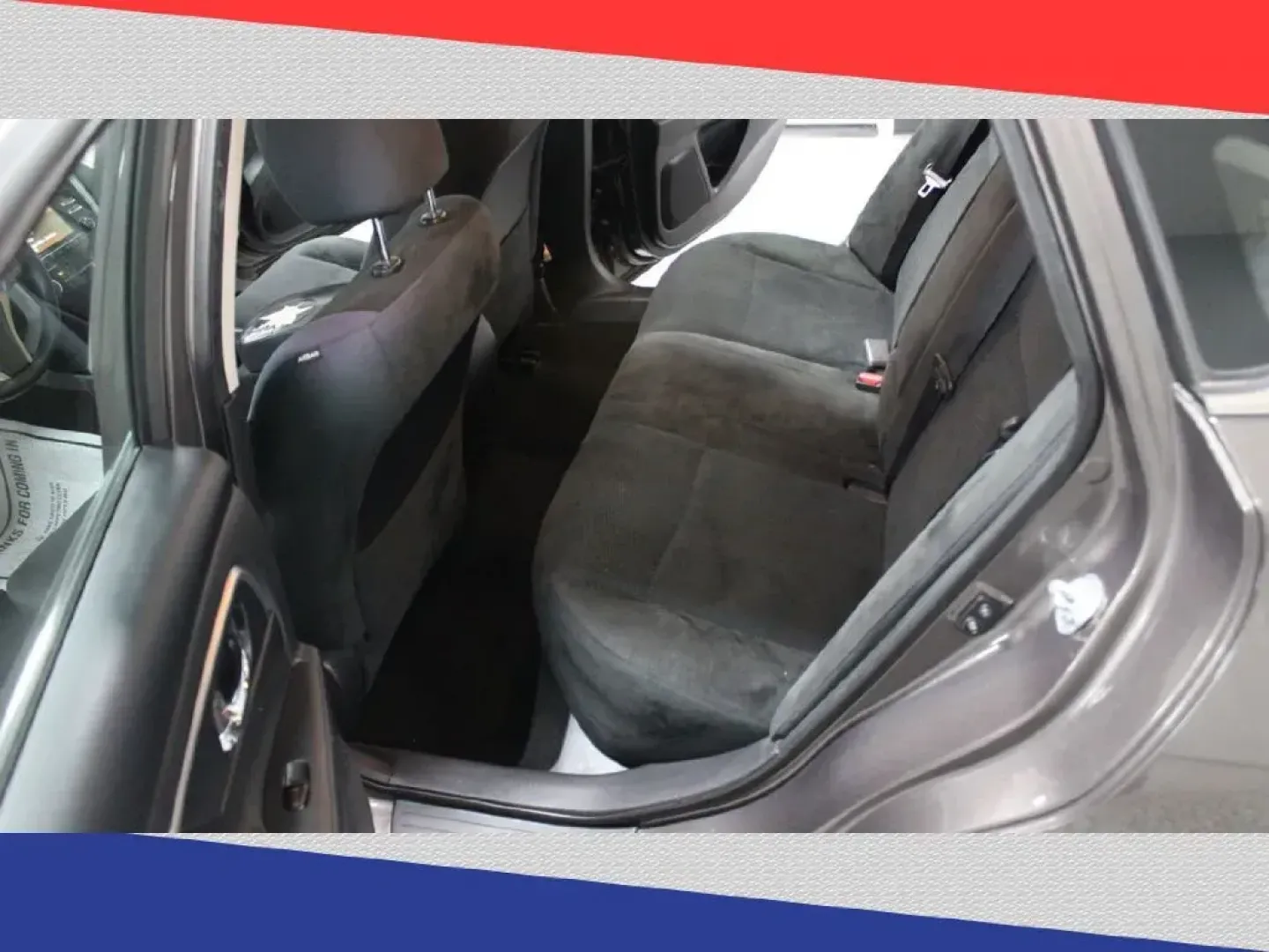 2015 Nissan Altima 2.5 S (1N4AL3AP4FN) with an 2.5L L4 DOHC 16V engine, Continuously Variable Transmission transmission, located at 5170 N La Cholla Blvd, Tucson, AZ, 85705, (520) 989-0282, 32.228245, -111.011742 - 2015 Nissan Altima - Photo#24