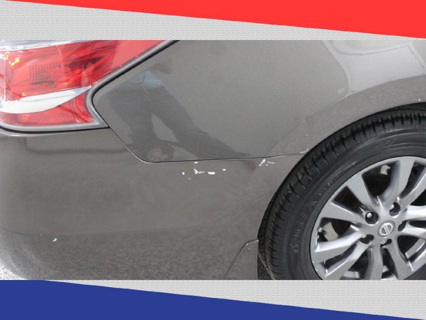 2015 Nissan Altima 2.5 S (1N4AL3AP4FN) with an 2.5L L4 DOHC 16V engine, Continuously Variable Transmission transmission, located at 5170 N La Cholla Blvd, Tucson, AZ, 85705, (520) 989-0282, 32.228245, -111.011742 - 2015 Nissan Altima - Photo#34
