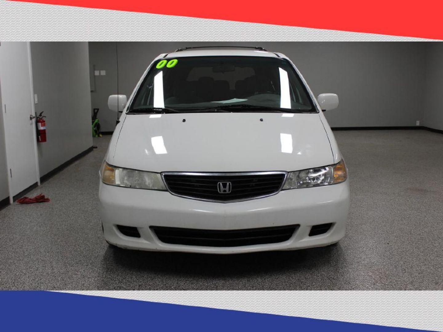 2000 Honda Odyssey EX (2HKRL1871YH) with an 3.5L V6 SOHC 24V engine, 4-Speed Automatic Overdrive transmission, located at 5170 N La Cholla Blvd, Tucson, AZ, 85705, (520) 989-0282, 32.228245, -111.011742 - 2000 Honda Odyssey - Photo#7