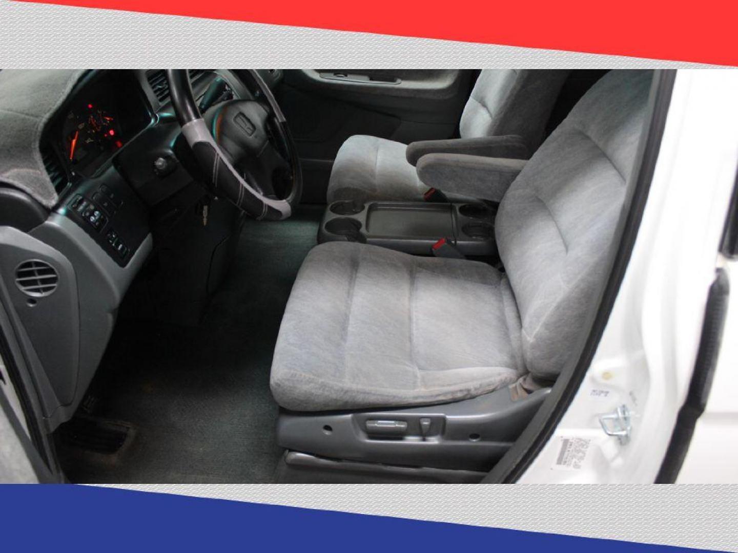 2000 Honda Odyssey EX (2HKRL1871YH) with an 3.5L V6 SOHC 24V engine, 4-Speed Automatic Overdrive transmission, located at 5170 N La Cholla Blvd, Tucson, AZ, 85705, (520) 989-0282, 32.228245, -111.011742 - 2000 Honda Odyssey - Photo#10