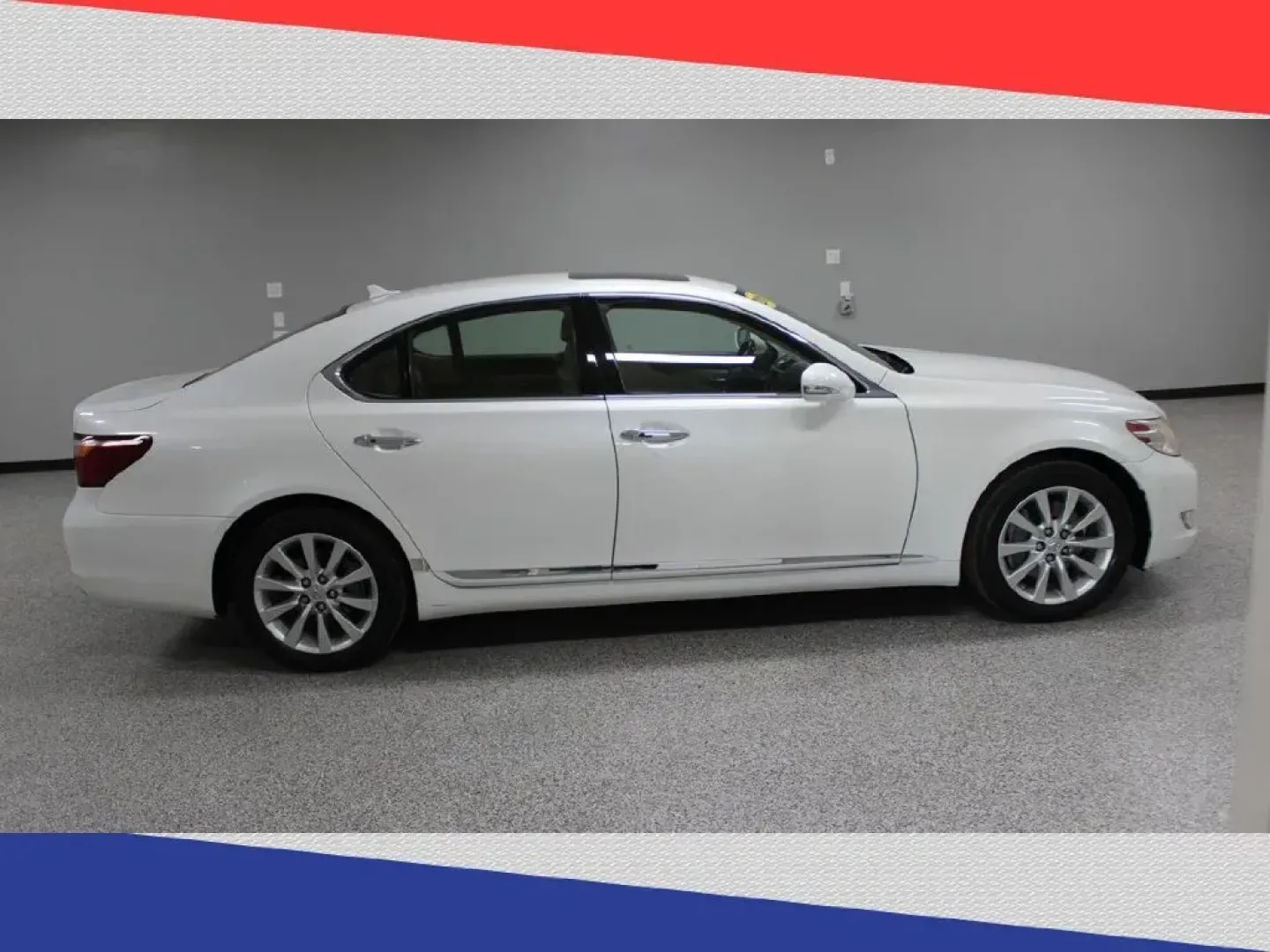 2010 Lexus LS 460 Luxury Sedan (JTHBL5EF9A5) with an 4.6L V8 DOHC 32V engine, 8-Speed Automatic transmission, located at 5170 N La Cholla Blvd, Tucson, AZ, 85705, (520) 989-0282, 32.228245, -111.011742 - 2010 Lexus LS 460 - Photo#1