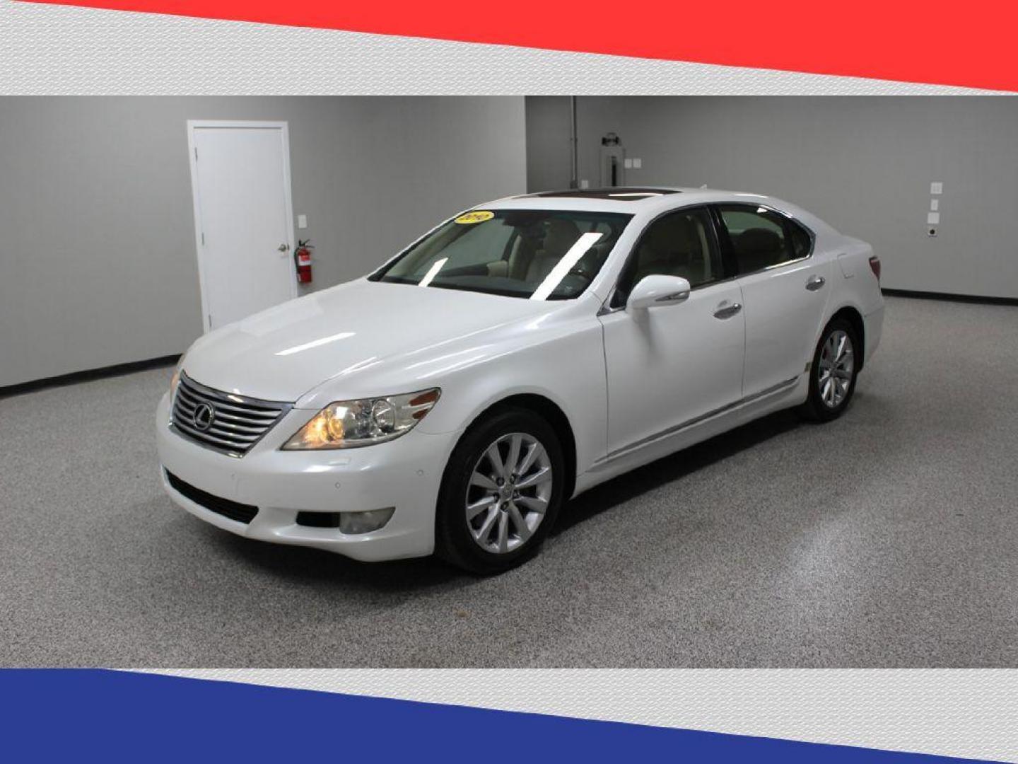 2010 Lexus LS 460 Luxury Sedan (JTHBL5EF9A5) with an 4.6L V8 DOHC 32V engine, 8-Speed Automatic transmission, located at 5170 N La Cholla Blvd, Tucson, AZ, 85705, (520) 989-0282, 32.228245, -111.011742 - 2010 Lexus LS 460 - Photo#5