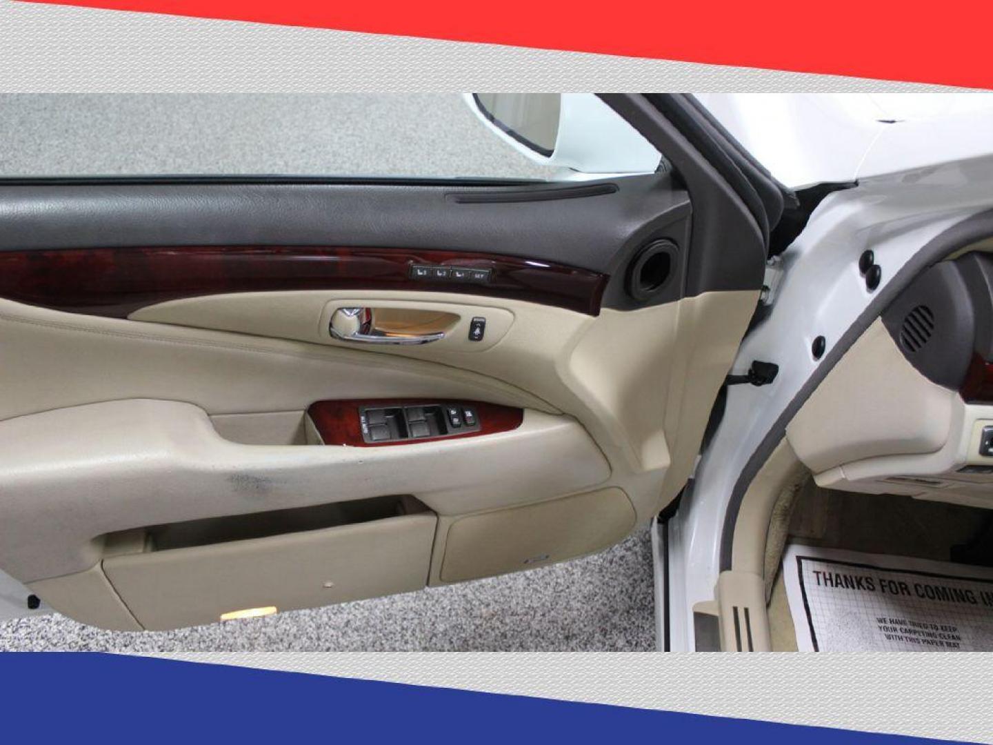 2010 Lexus LS 460 Luxury Sedan (JTHBL5EF9A5) with an 4.6L V8 DOHC 32V engine, 8-Speed Automatic transmission, located at 5170 N La Cholla Blvd, Tucson, AZ, 85705, (520) 989-0282, 32.228245, -111.011742 - 2010 Lexus LS 460 - Photo#13