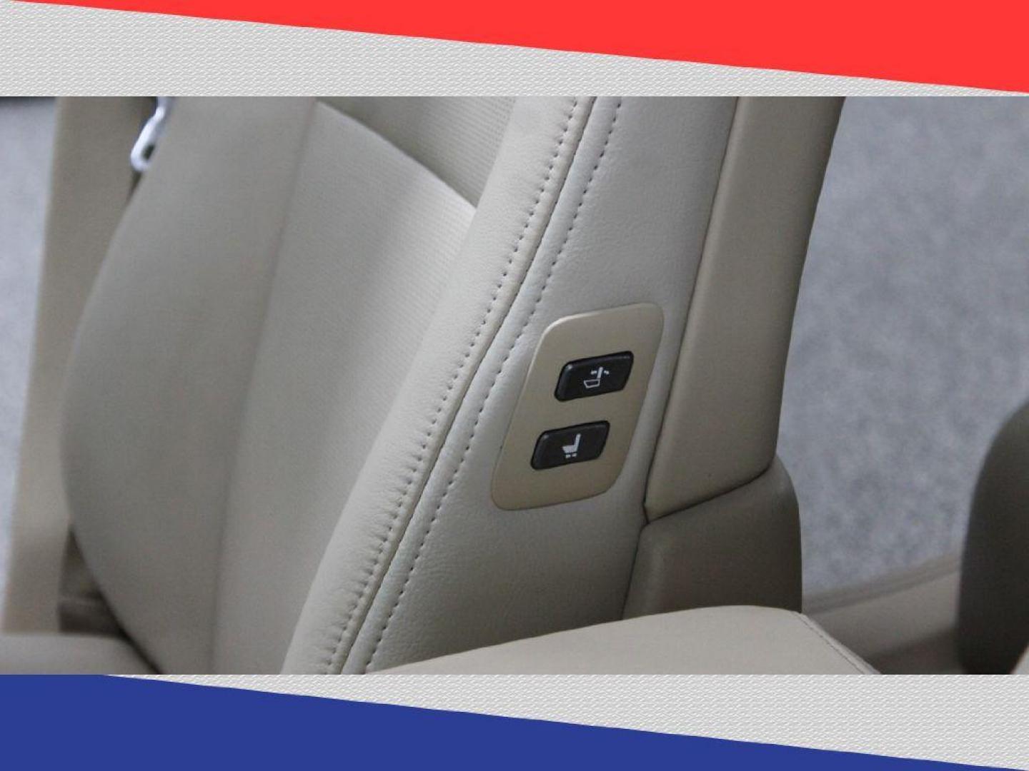 2010 Lexus LS 460 Luxury Sedan (JTHBL5EF9A5) with an 4.6L V8 DOHC 32V engine, 8-Speed Automatic transmission, located at 5170 N La Cholla Blvd, Tucson, AZ, 85705, (520) 989-0282, 32.228245, -111.011742 - 2010 Lexus LS 460 - Photo#26