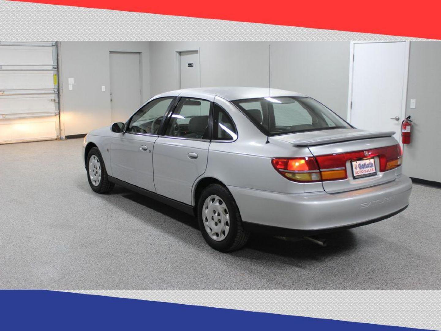 2001 Saturn LS LS1 (1G8JU52F61Y) with an 2.2L L4 DOHC 16V engine, 4-Speed Automatic Overdrive transmission, located at 5170 N La Cholla Blvd, Tucson, AZ, 85705, (520) 989-0282, 32.228245, -111.011742 - 2001 Saturn LS - Photo#4