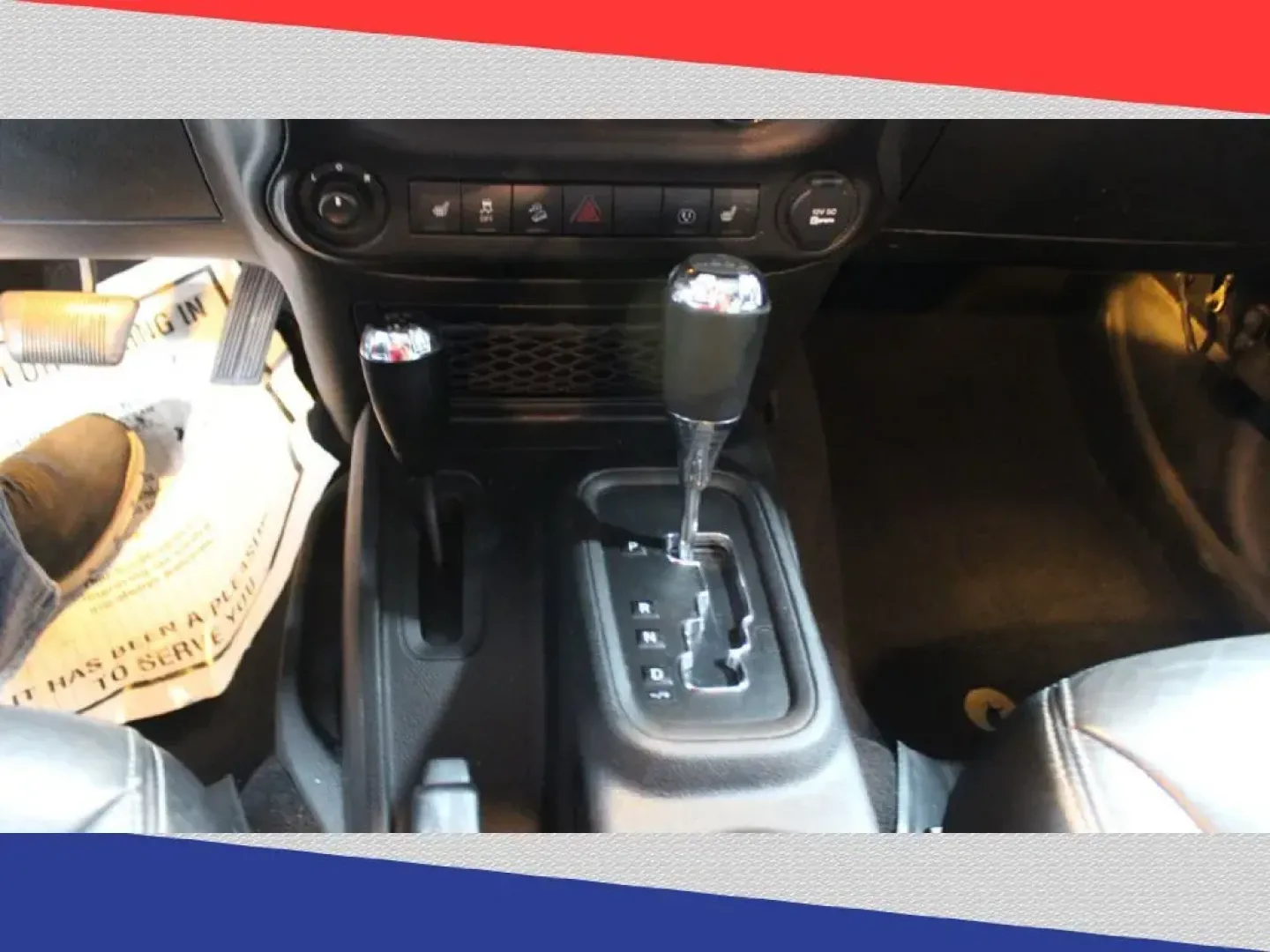 2016 Jeep Wrangler Unlimited Rubicon 4WD (1C4BJWFG4GL) with an 3.6L V6 DOHC 24V FFV engine, Automatic transmission, located at 5170 N La Cholla Blvd, Tucson, AZ, 85705, (520) 989-0282, 32.228245, -111.011742 - 2016 Jeep Wrangler - Photo#9