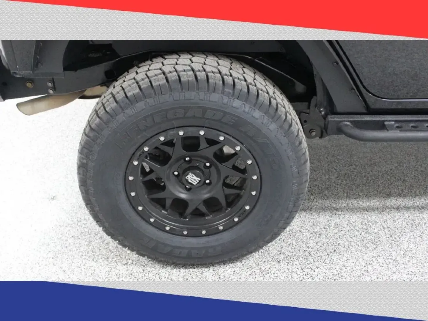 2016 Jeep Wrangler Unlimited Rubicon 4WD (1C4BJWFG4GL) with an 3.6L V6 DOHC 24V FFV engine, Automatic transmission, located at 5170 N La Cholla Blvd, Tucson, AZ, 85705, (520) 989-0282, 32.228245, -111.011742 - 2016 Jeep Wrangler - Photo#34