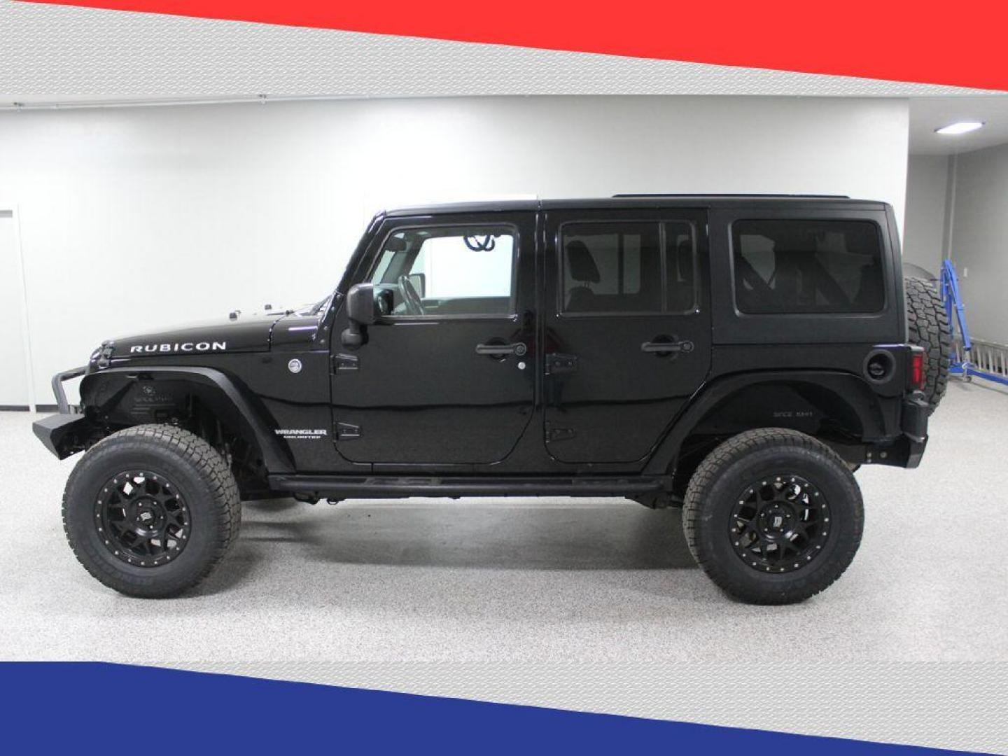 2016 Jeep Wrangler Unlimited Rubicon 4WD (1C4BJWFG4GL) with an 3.6L V6 DOHC 24V FFV engine, Automatic transmission, located at 5170 N La Cholla Blvd, Tucson, AZ, 85705, (520) 989-0282, 32.228245, -111.011742 - 2016 Jeep Wrangler - Photo#4