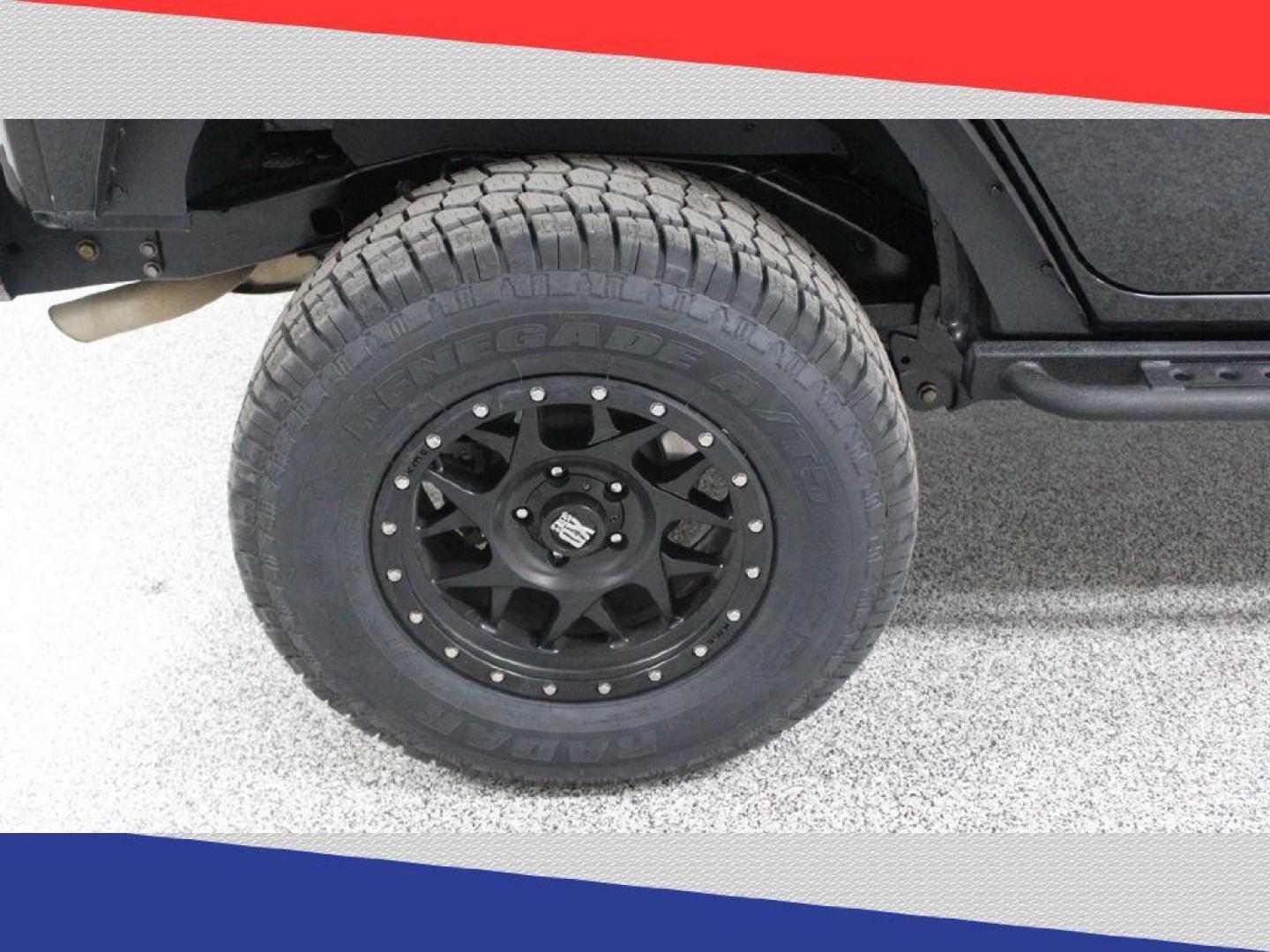 2016 Jeep Wrangler Unlimited Rubicon 4WD (1C4BJWFG4GL) with an 3.6L V6 DOHC 24V FFV engine, Automatic transmission, located at 5170 N La Cholla Blvd, Tucson, AZ, 85705, (520) 989-0282, 32.228245, -111.011742 - 2016 Jeep Wrangler - Photo#34