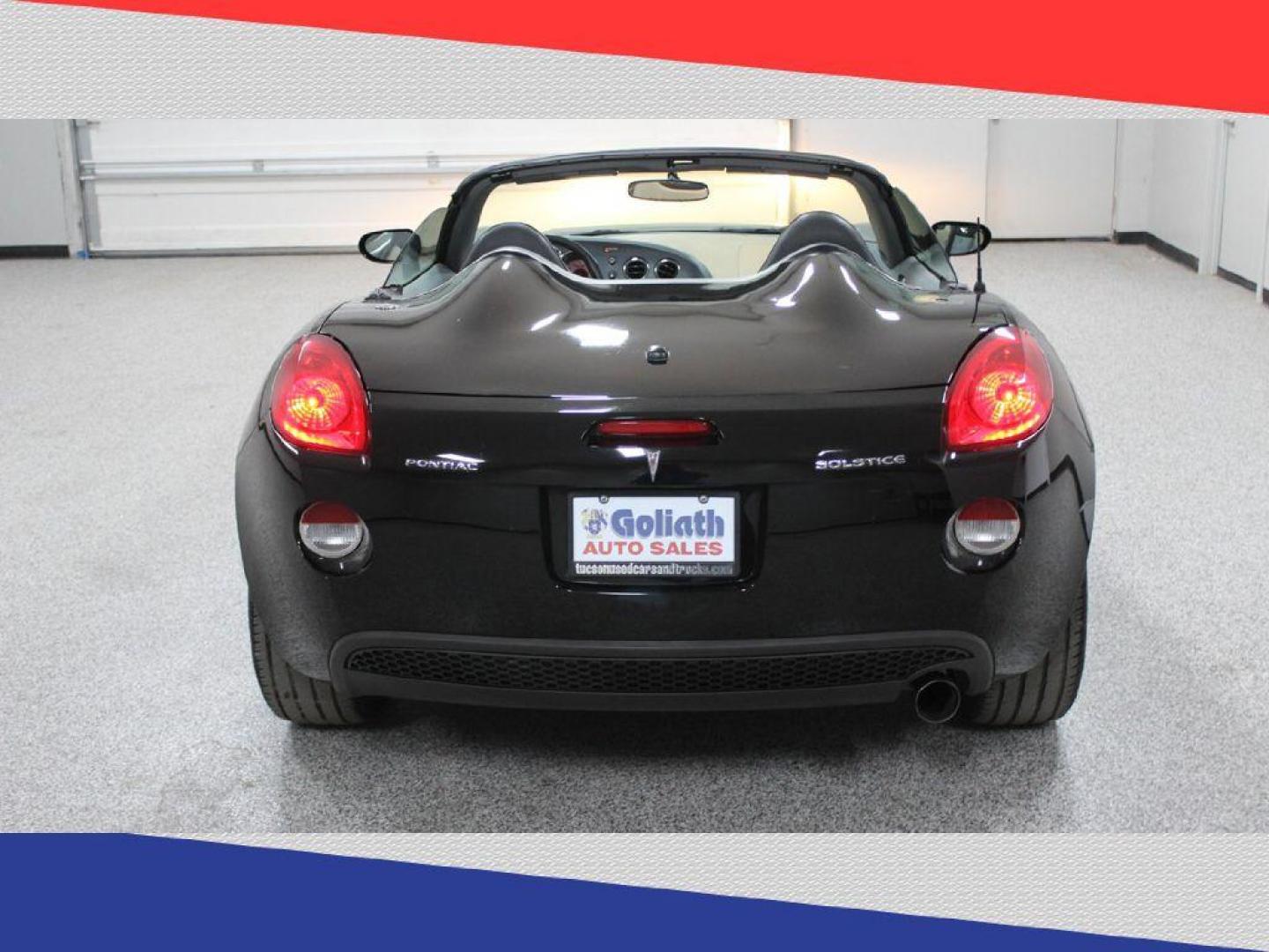 2006 Pontiac Solstice Roadster (1G2MB35B36Y) with an 2.4L L4 DOHC 16V engine, 5-Speed Manual Overdrive transmission, located at 5170 N La Cholla Blvd, Tucson, AZ, 85705, (520) 989-0282, 32.228245, -111.011742 - 2006 Pontiac Solstice - Photo#7