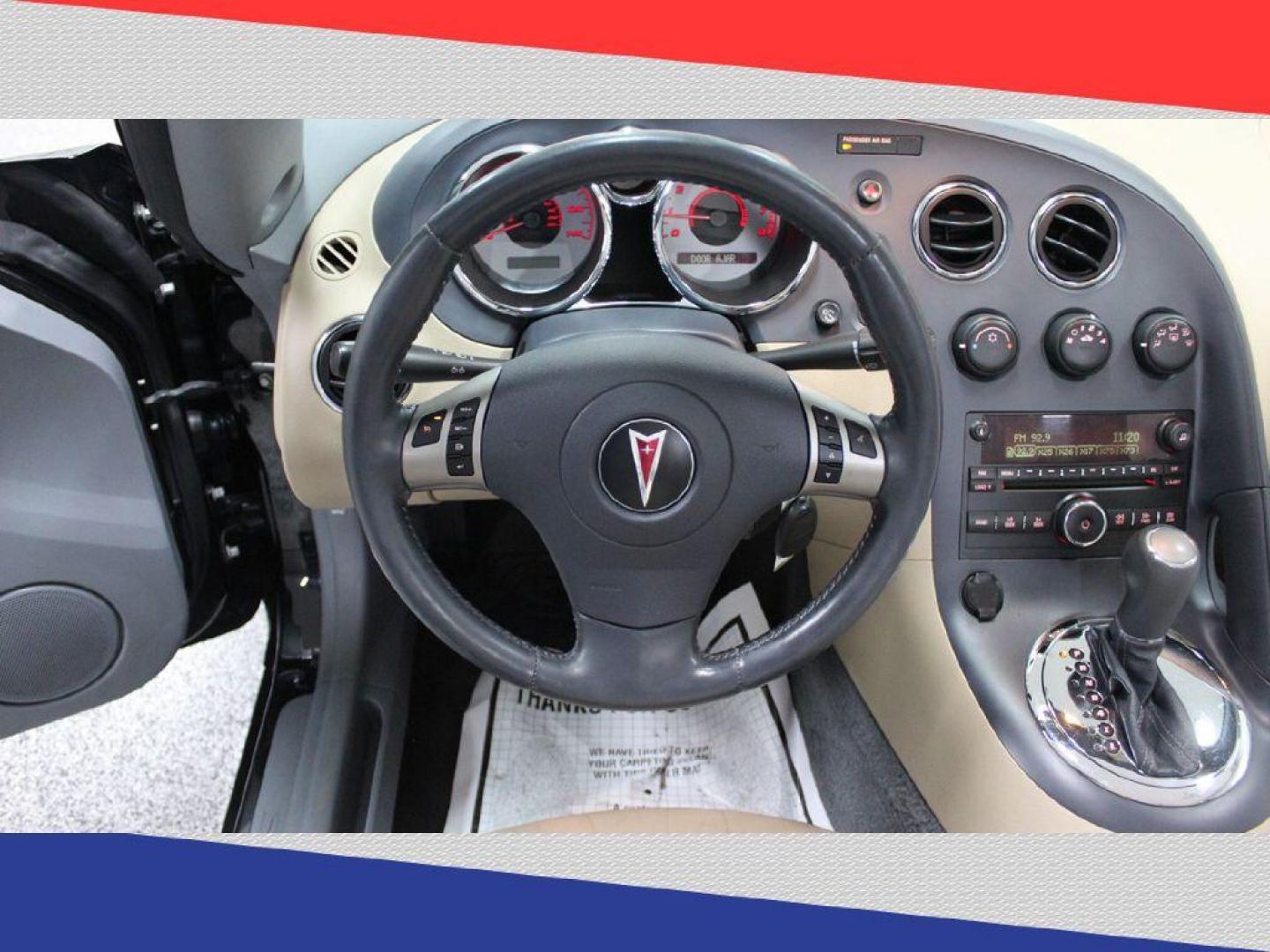 2006 Pontiac Solstice Roadster (1G2MB35B36Y) with an 2.4L L4 DOHC 16V engine, 5-Speed Manual Overdrive transmission, located at 5170 N La Cholla Blvd, Tucson, AZ, 85705, (520) 989-0282, 32.228245, -111.011742 - 2006 Pontiac Solstice - Photo#20