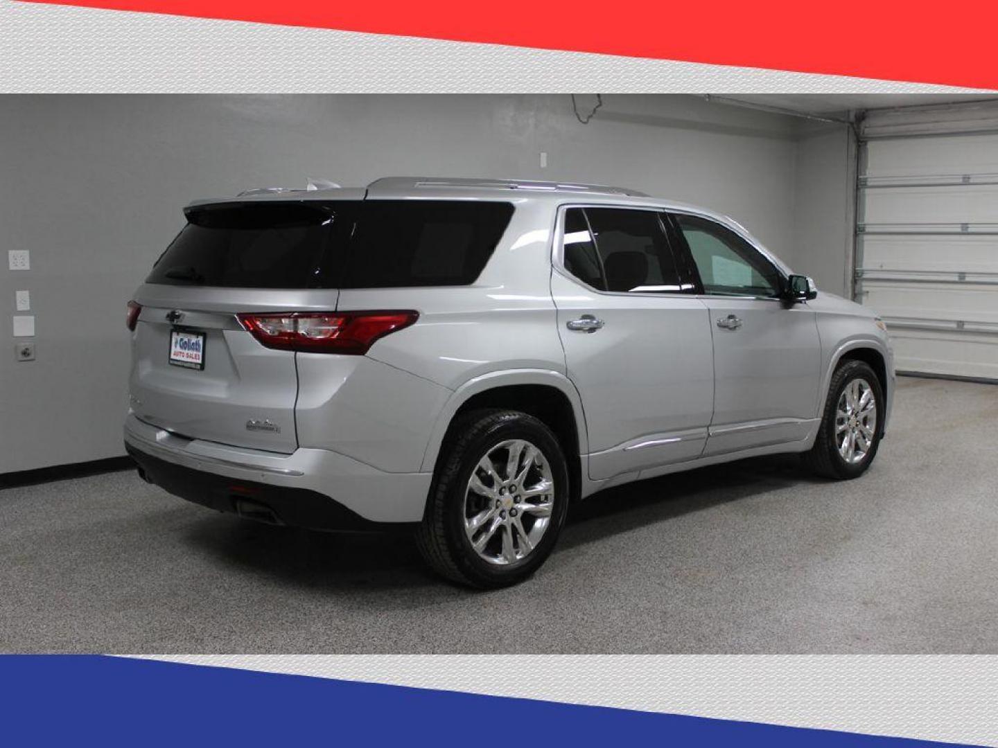 2019 Chevrolet Traverse Premier AWD (1GNEVJKW9KJ) with an 3.6L V6 DOHC 24V engine, 9A transmission, located at 5170 N La Cholla Blvd, Tucson, AZ, 85705, (520) 989-0282, 32.228245, -111.011742 - 2019 Chevrolet Traverse - Photo#2
