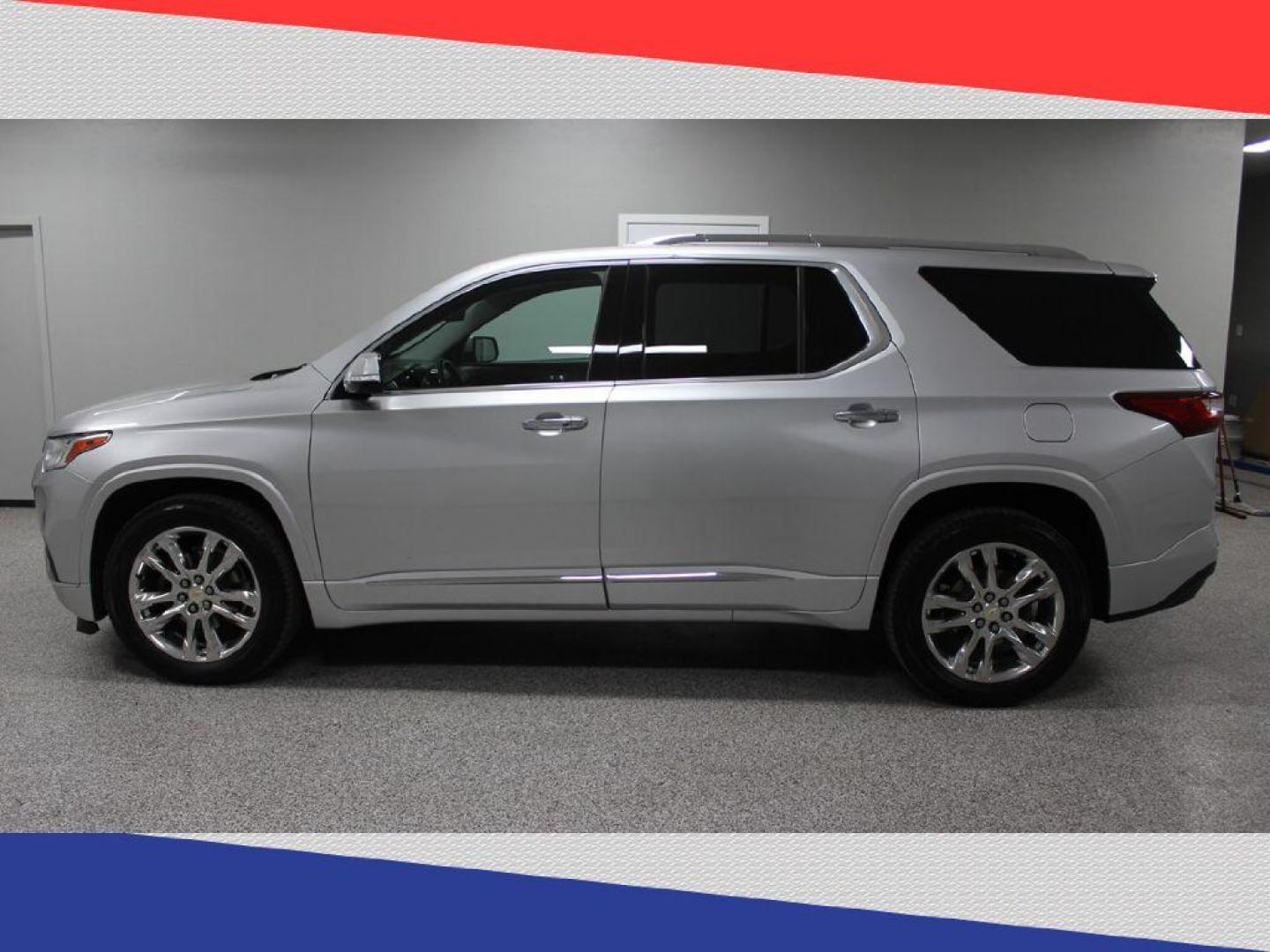 2019 Chevrolet Traverse Premier AWD (1GNEVJKW9KJ) with an 3.6L V6 DOHC 24V engine, 9A transmission, located at 5170 N La Cholla Blvd, Tucson, AZ, 85705, (520) 989-0282, 32.228245, -111.011742 - 2019 Chevrolet Traverse - Photo#5