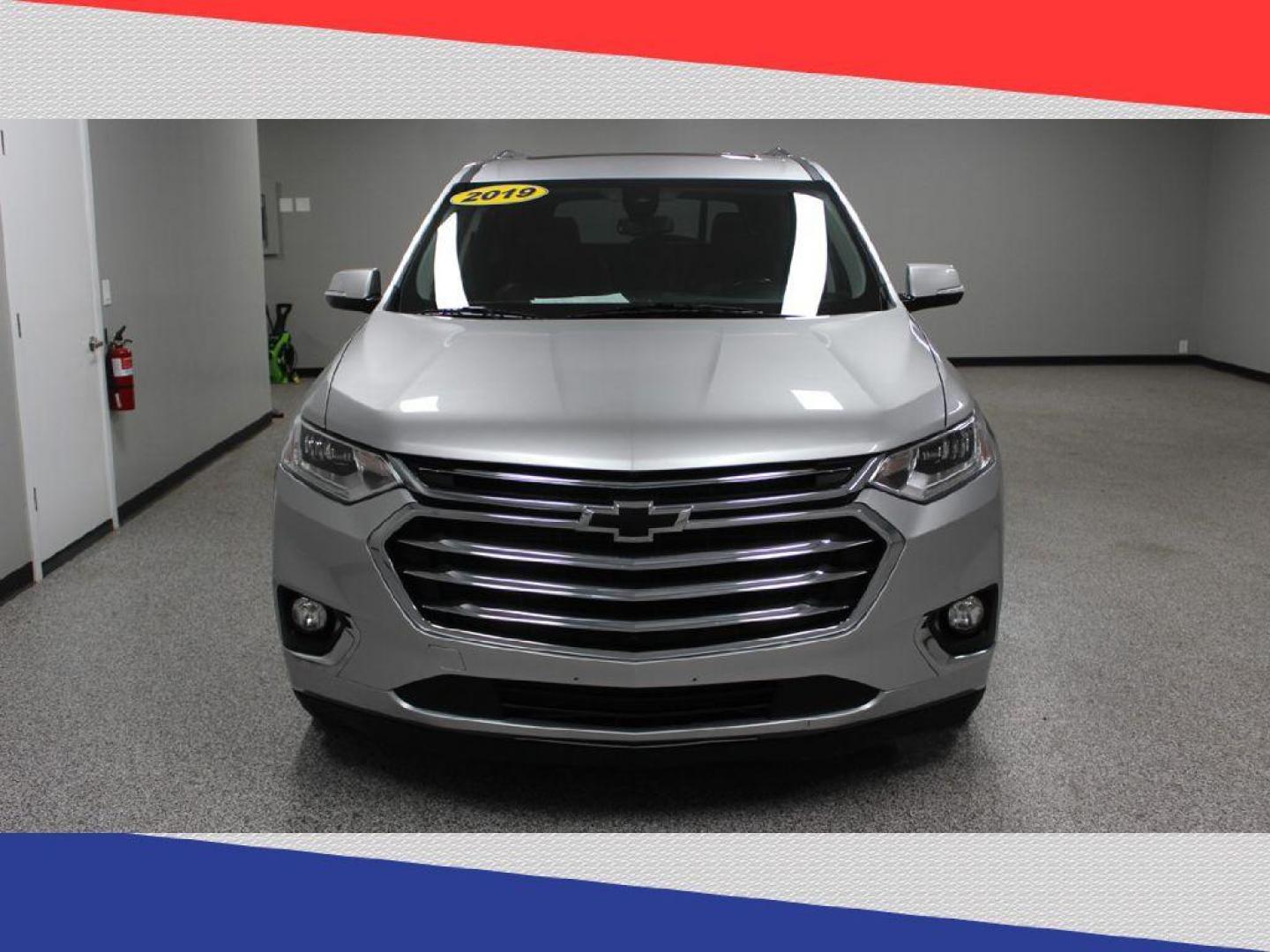 2019 Chevrolet Traverse Premier AWD (1GNEVJKW9KJ) with an 3.6L V6 DOHC 24V engine, 9A transmission, located at 5170 N La Cholla Blvd, Tucson, AZ, 85705, (520) 989-0282, 32.228245, -111.011742 - 2019 Chevrolet Traverse - Photo#7