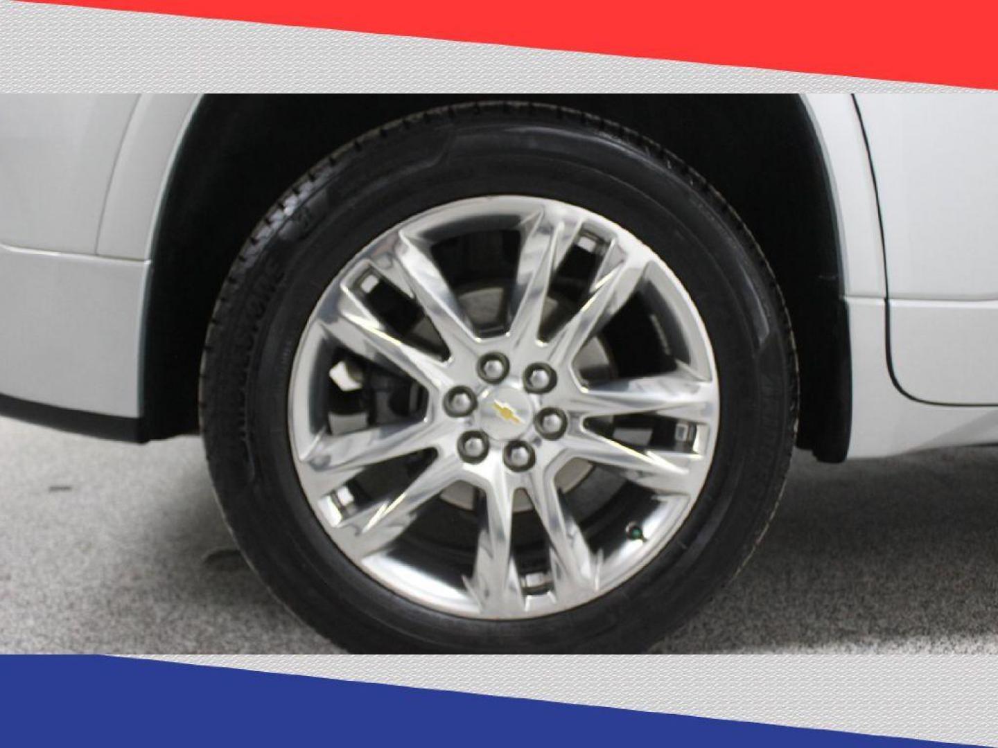 2019 Chevrolet Traverse Premier AWD (1GNEVJKW9KJ) with an 3.6L V6 DOHC 24V engine, 9A transmission, located at 5170 N La Cholla Blvd, Tucson, AZ, 85705, (520) 989-0282, 32.228245, -111.011742 - 2019 Chevrolet Traverse - Photo#48