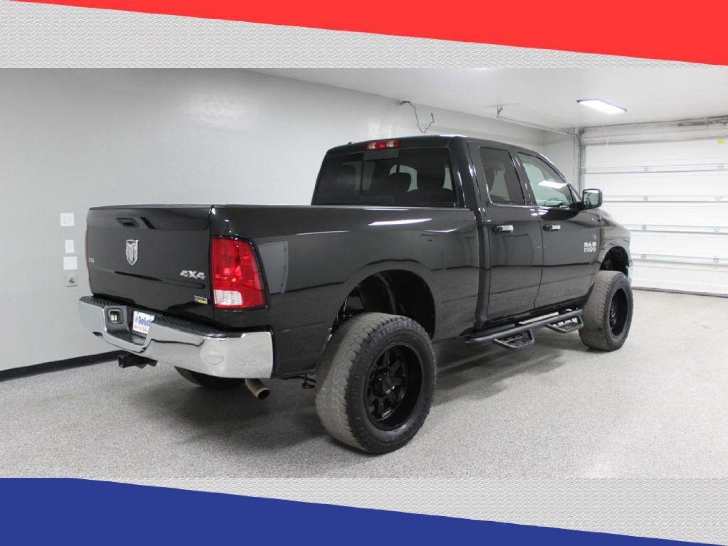 2018 Ram 1500 SLT Quad Cab 4WD (1C6RR7GG0JS) with an 3.6L V6 DOHC 24V FFV engine, 8A transmission, located at 5170 N La Cholla Blvd, Tucson, AZ, 85705, (520) 989-0282, 32.228245, -111.011742 - 2018 Ram 1500 - Photo#2