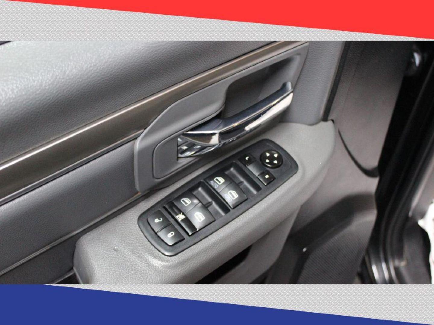 2018 Ram 1500 SLT Quad Cab 4WD (1C6RR7GG0JS) with an 3.6L V6 DOHC 24V FFV engine, 8A transmission, located at 5170 N La Cholla Blvd, Tucson, AZ, 85705, (520) 989-0282, 32.228245, -111.011742 - 2018 Ram 1500 - Photo#12