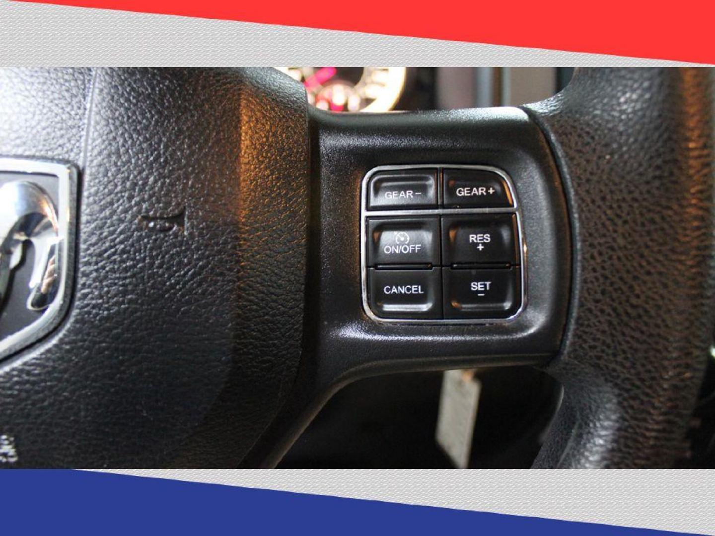 2018 Ram 1500 SLT Quad Cab 4WD (1C6RR7GG0JS) with an 3.6L V6 DOHC 24V FFV engine, 8A transmission, located at 5170 N La Cholla Blvd, Tucson, AZ, 85705, (520) 989-0282, 32.228245, -111.011742 - 2018 Ram 1500 - Photo#14
