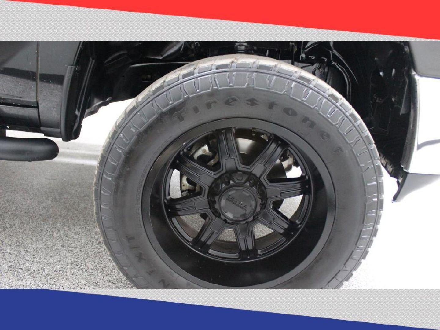 2018 Ram 1500 SLT Quad Cab 4WD (1C6RR7GG0JS) with an 3.6L V6 DOHC 24V FFV engine, 8A transmission, located at 5170 N La Cholla Blvd, Tucson, AZ, 85705, (520) 989-0282, 32.228245, -111.011742 - 2018 Ram 1500 - Photo#37