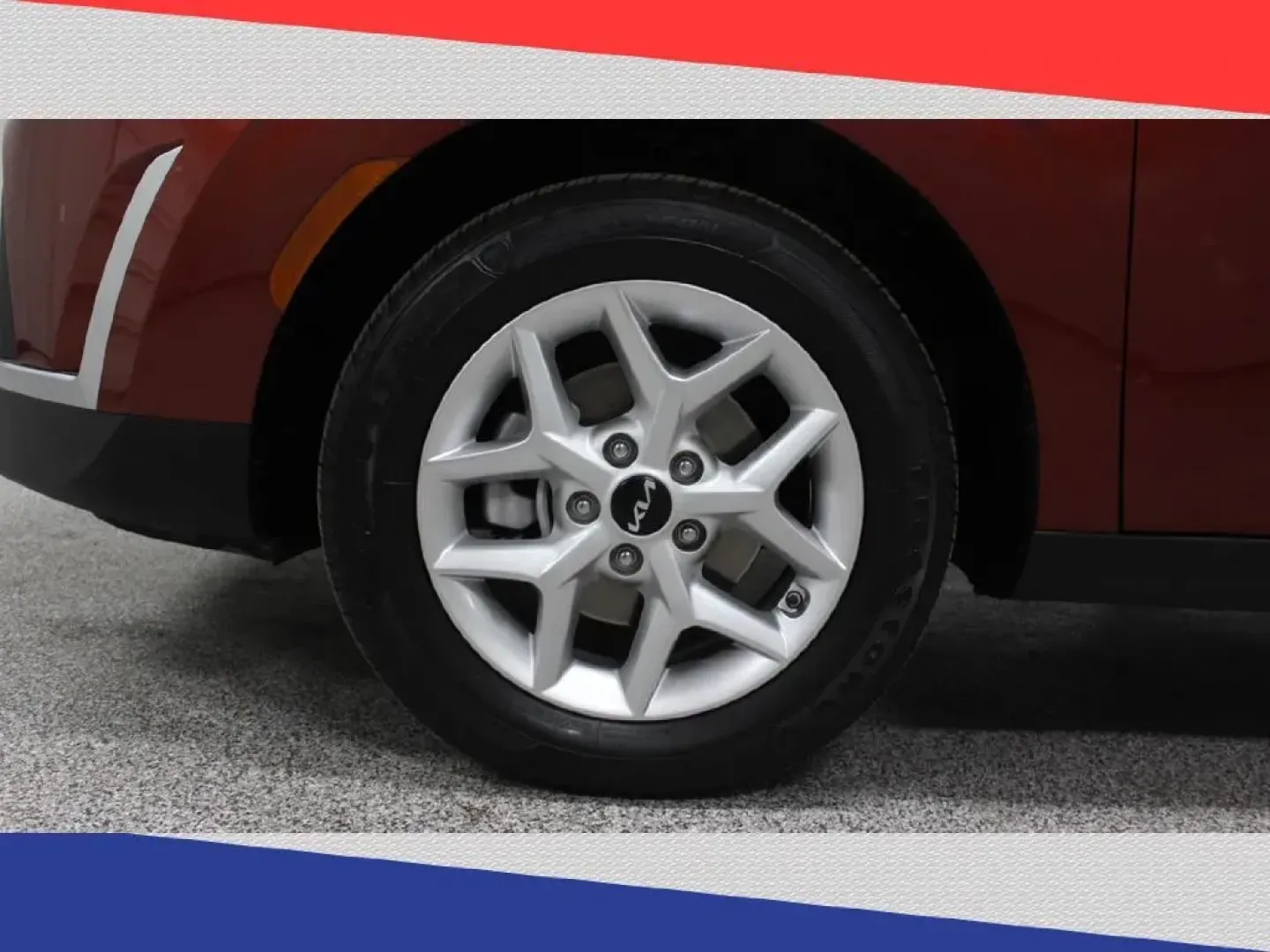 2023 Kia Soul LX CVT (KNDJ23AUXP7) with an 2.0L L4 DOHC 16V engine, CVT transmission, located at 5170 N La Cholla Blvd, Tucson, AZ, 85705, (520) 989-0282, 32.228245, -111.011742 - 2023 Kia Soul - Photo#33