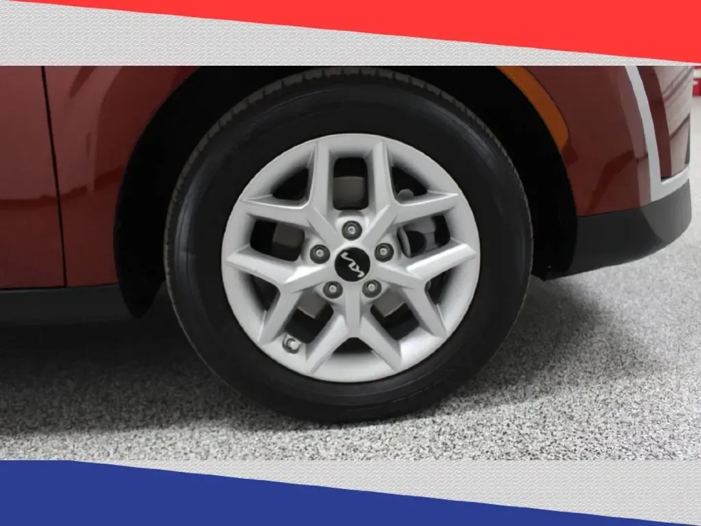 2023 Kia Soul LX CVT (KNDJ23AUXP7) with an 2.0L L4 DOHC 16V engine, CVT transmission, located at 5170 N La Cholla Blvd, Tucson, AZ, 85705, (520) 989-0282, 32.228245, -111.011742 - 2023 Kia Soul - Photo#36
