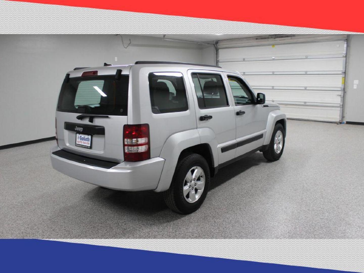 2012 Jeep Liberty Sport 2WD (1C4PJLAK2CW) with an 3.7L V6 SOHC 12V engine, 4-Speed Automatic transmission, located at 5170 N La Cholla Blvd, Tucson, AZ, 85705, (520) 989-0282, 32.228245, -111.011742 - 2012 Jeep Liberty - Photo#2