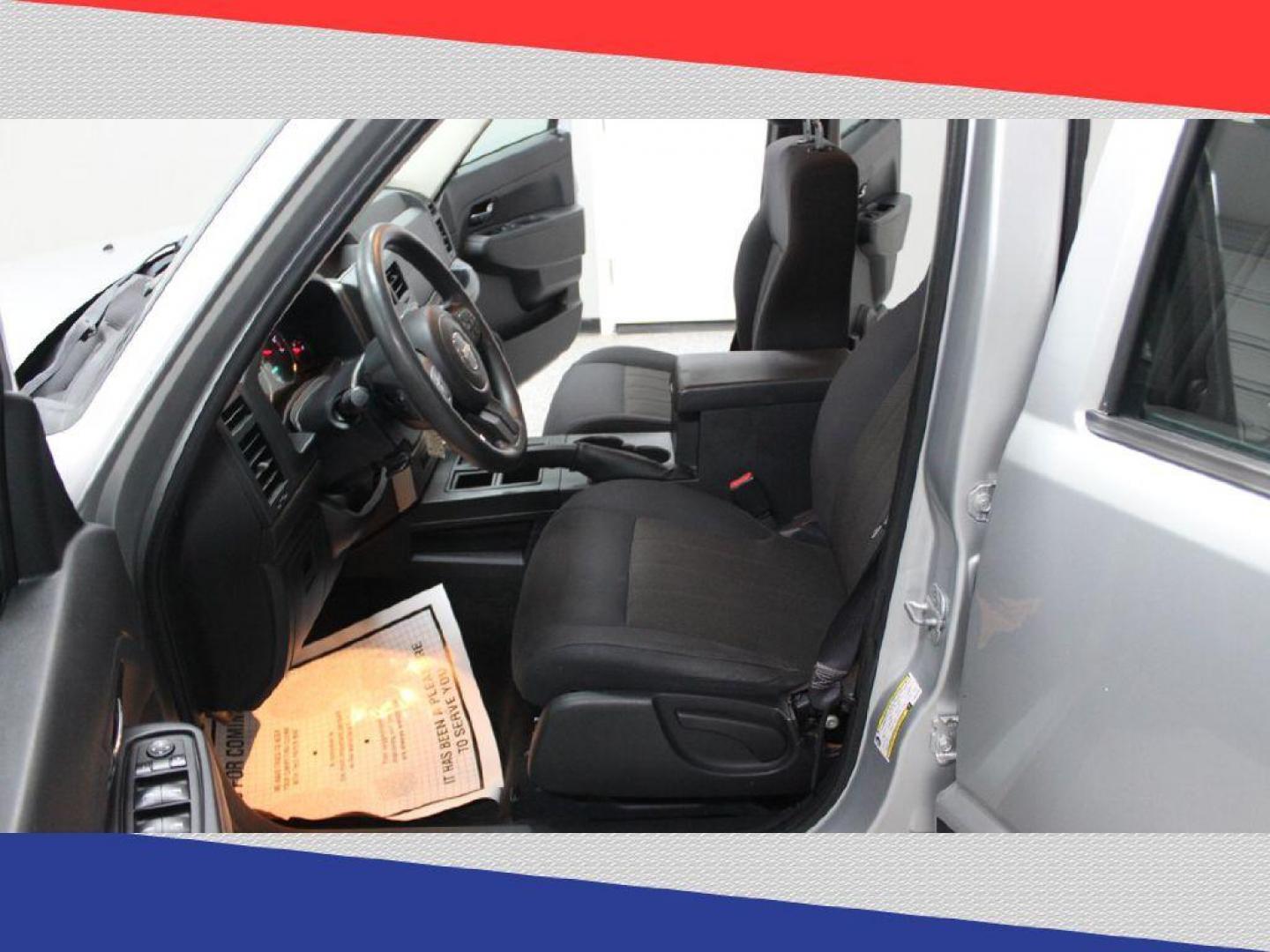 2012 Jeep Liberty Sport 2WD (1C4PJLAK2CW) with an 3.7L V6 SOHC 12V engine, 4-Speed Automatic transmission, located at 5170 N La Cholla Blvd, Tucson, AZ, 85705, (520) 989-0282, 32.228245, -111.011742 - 2012 Jeep Liberty - Photo#10