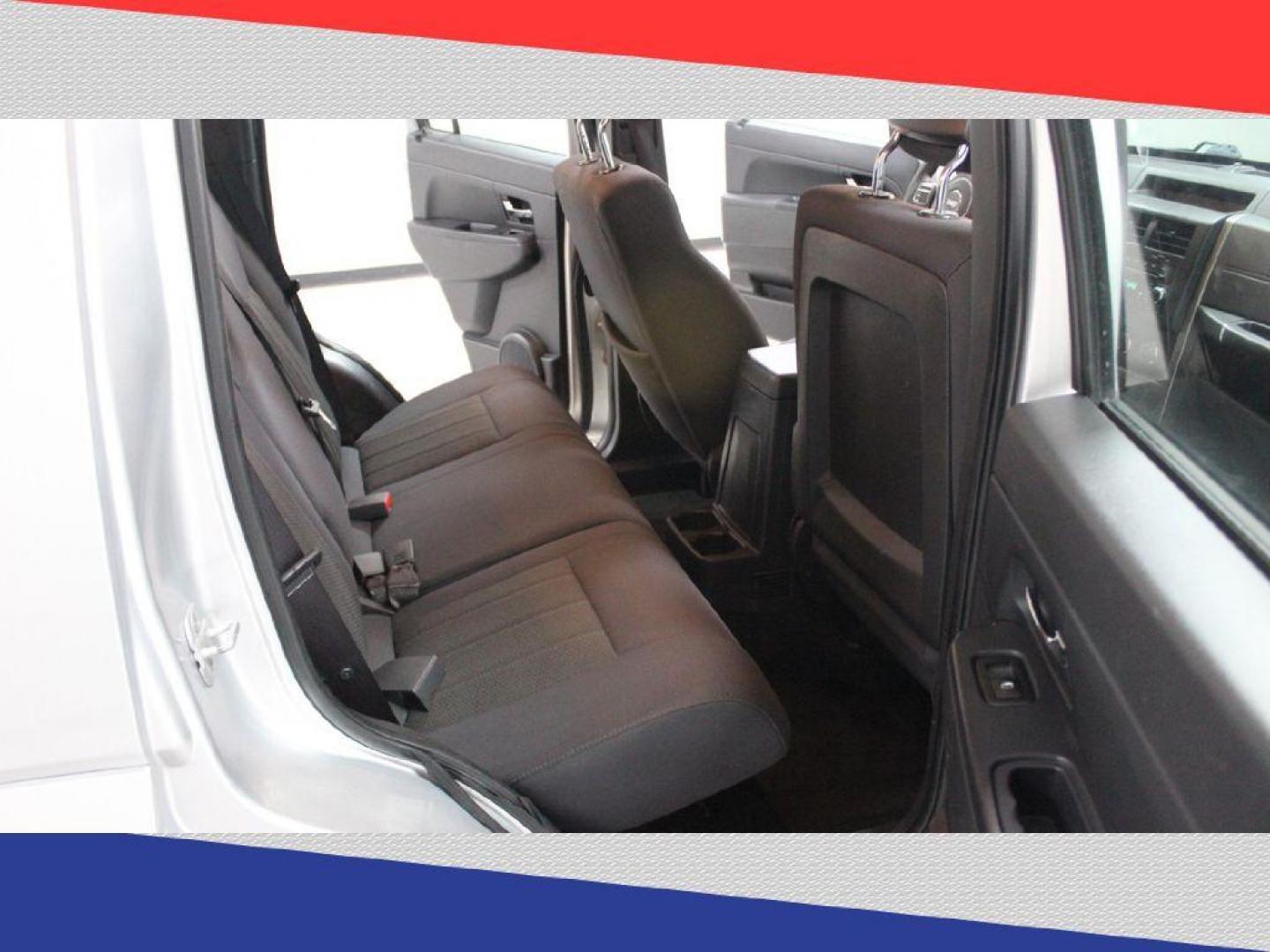 2012 Jeep Liberty Sport 2WD (1C4PJLAK2CW) with an 3.7L V6 SOHC 12V engine, 4-Speed Automatic transmission, located at 5170 N La Cholla Blvd, Tucson, AZ, 85705, (520) 989-0282, 32.228245, -111.011742 - 2012 Jeep Liberty - Photo#22
