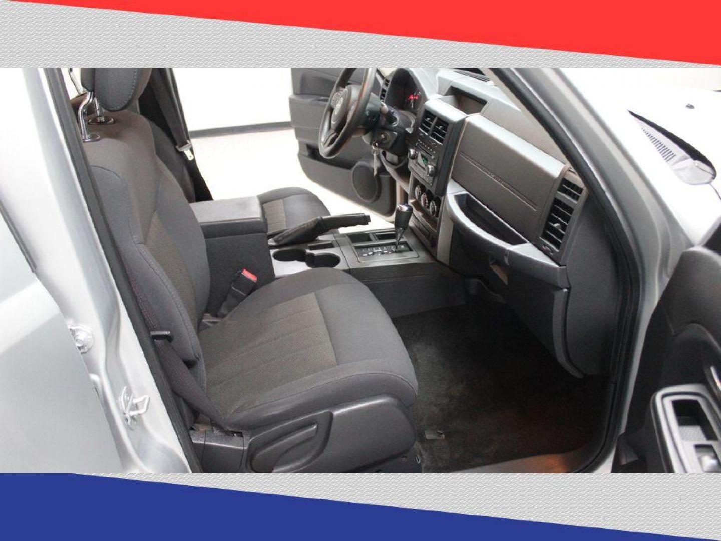 2012 Jeep Liberty Sport 2WD (1C4PJLAK2CW) with an 3.7L V6 SOHC 12V engine, 4-Speed Automatic transmission, located at 5170 N La Cholla Blvd, Tucson, AZ, 85705, (520) 989-0282, 32.228245, -111.011742 - 2012 Jeep Liberty - Photo#23