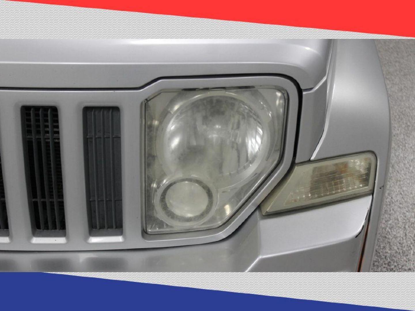 2012 Jeep Liberty Sport 2WD (1C4PJLAK2CW) with an 3.7L V6 SOHC 12V engine, 4-Speed Automatic transmission, located at 5170 N La Cholla Blvd, Tucson, AZ, 85705, (520) 989-0282, 32.228245, -111.011742 - 2012 Jeep Liberty - Photo#26
