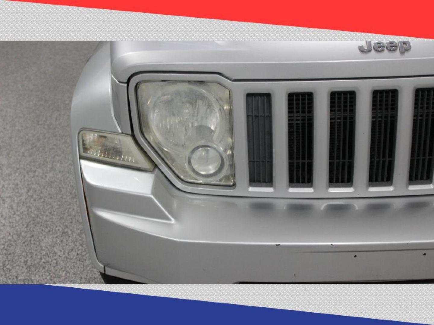 2012 Jeep Liberty Sport 2WD (1C4PJLAK2CW) with an 3.7L V6 SOHC 12V engine, 4-Speed Automatic transmission, located at 5170 N La Cholla Blvd, Tucson, AZ, 85705, (520) 989-0282, 32.228245, -111.011742 - 2012 Jeep Liberty - Photo#27