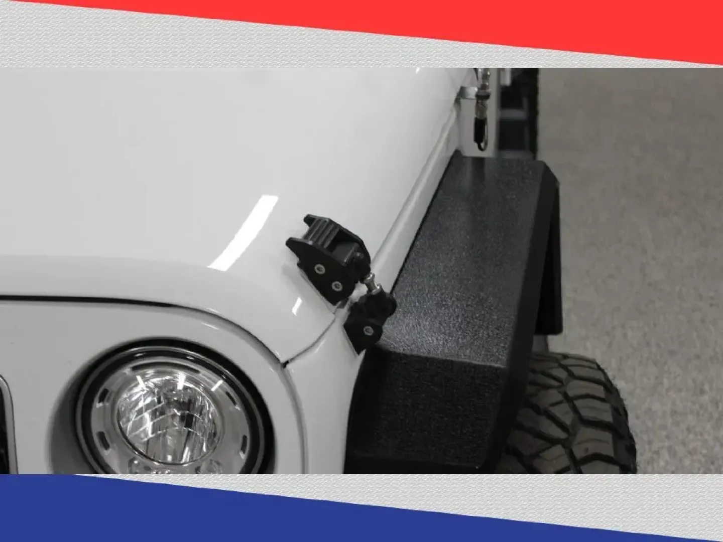 2017 Jeep Wrangler Unlimited Sahara 4WD (1C4HJWEG8HL) with an 3.6L V6 DOHC 24V FFV engine, Automatic transmission, located at 5170 N La Cholla Blvd, Tucson, AZ, 85705, (520) 989-0282, 32.228245, -111.011742 - 2017 Jeep Wrangler - Photo#30