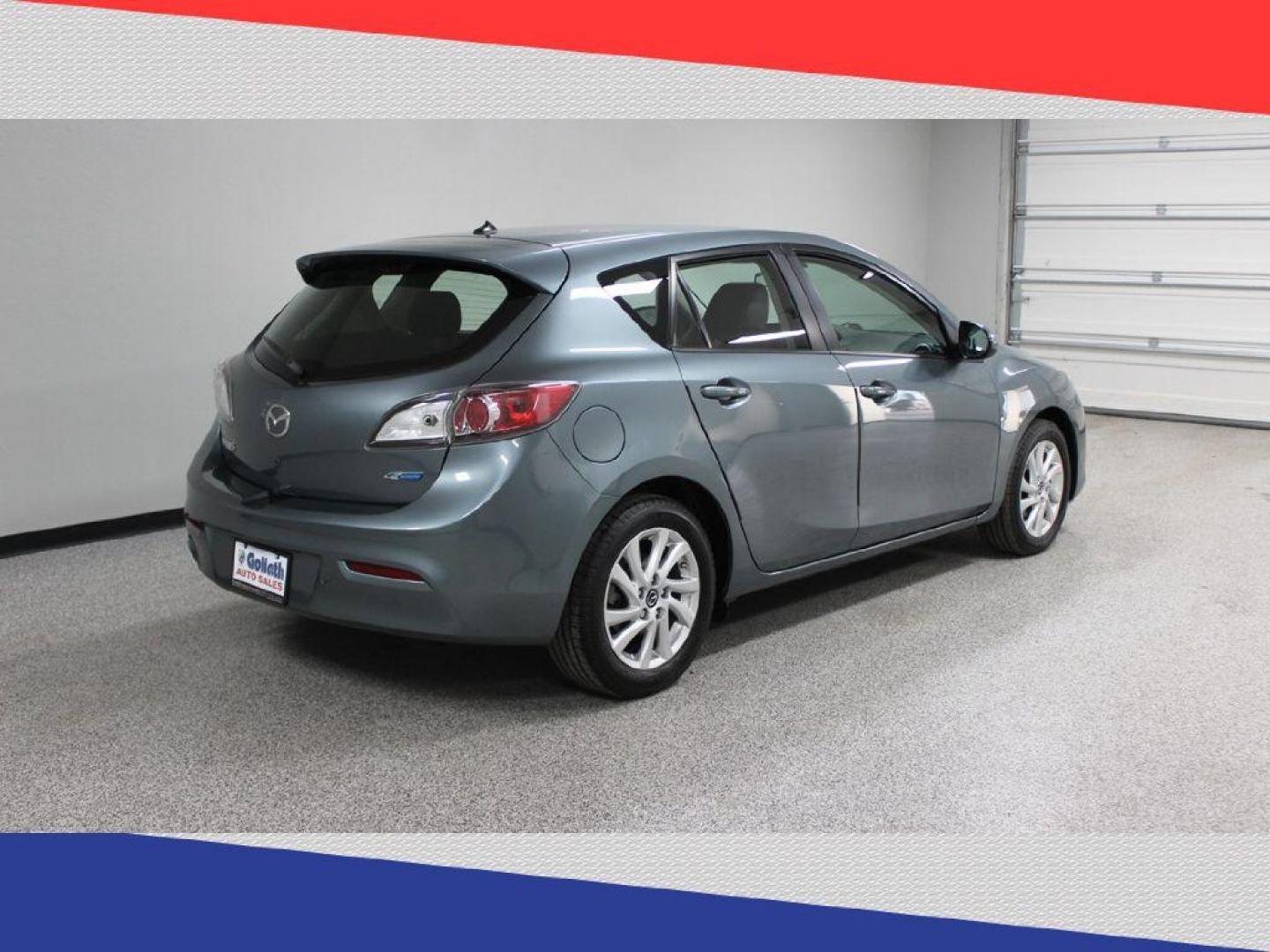 2013 Mazda MAZDA3 i Grand Touring MT 5-Door (JM1BL1MP7D1) with an 2.0L L4 DOHC 16V engine, 5-Speed Manual transmission, located at 5170 N La Cholla Blvd, Tucson, AZ, 85705, (520) 989-0282, 32.228245, -111.011742 - 2013 Mazda MAZDA3 - Photo#2