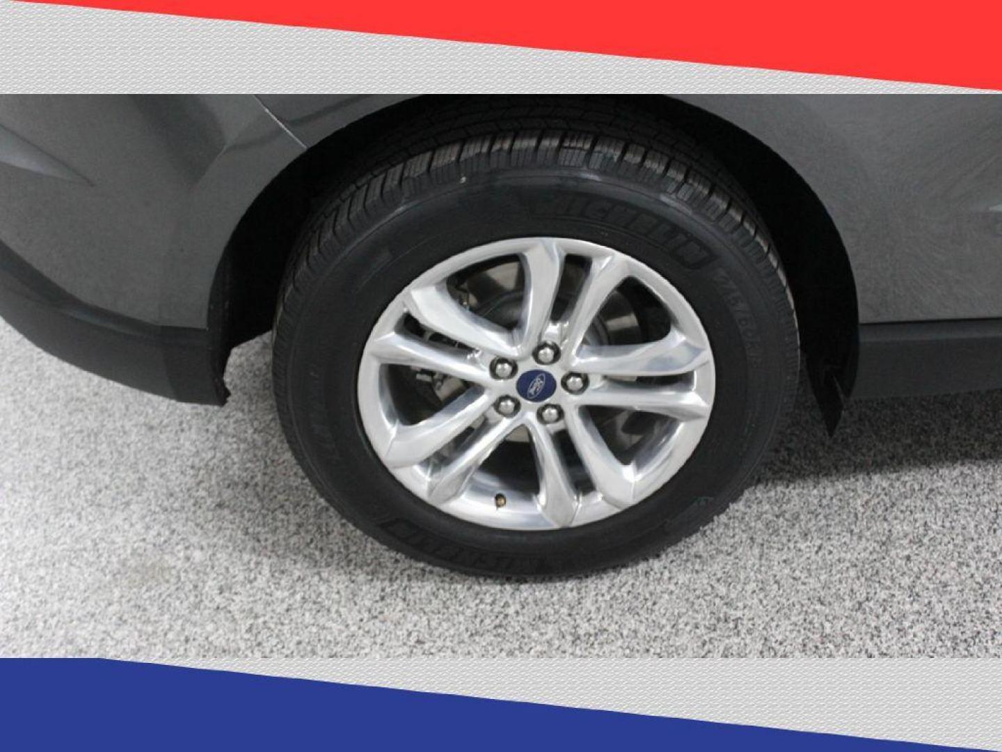 2016 Ford Edge SEL FWD (2FMPK3J98GB) with an 2.0L L4 DOHC 16V engine, 6A transmission, located at 5170 N La Cholla Blvd, Tucson, AZ, 85705, (520) 989-0282, 32.228245, -111.011742 - 2016 Ford Edge - Photo#32